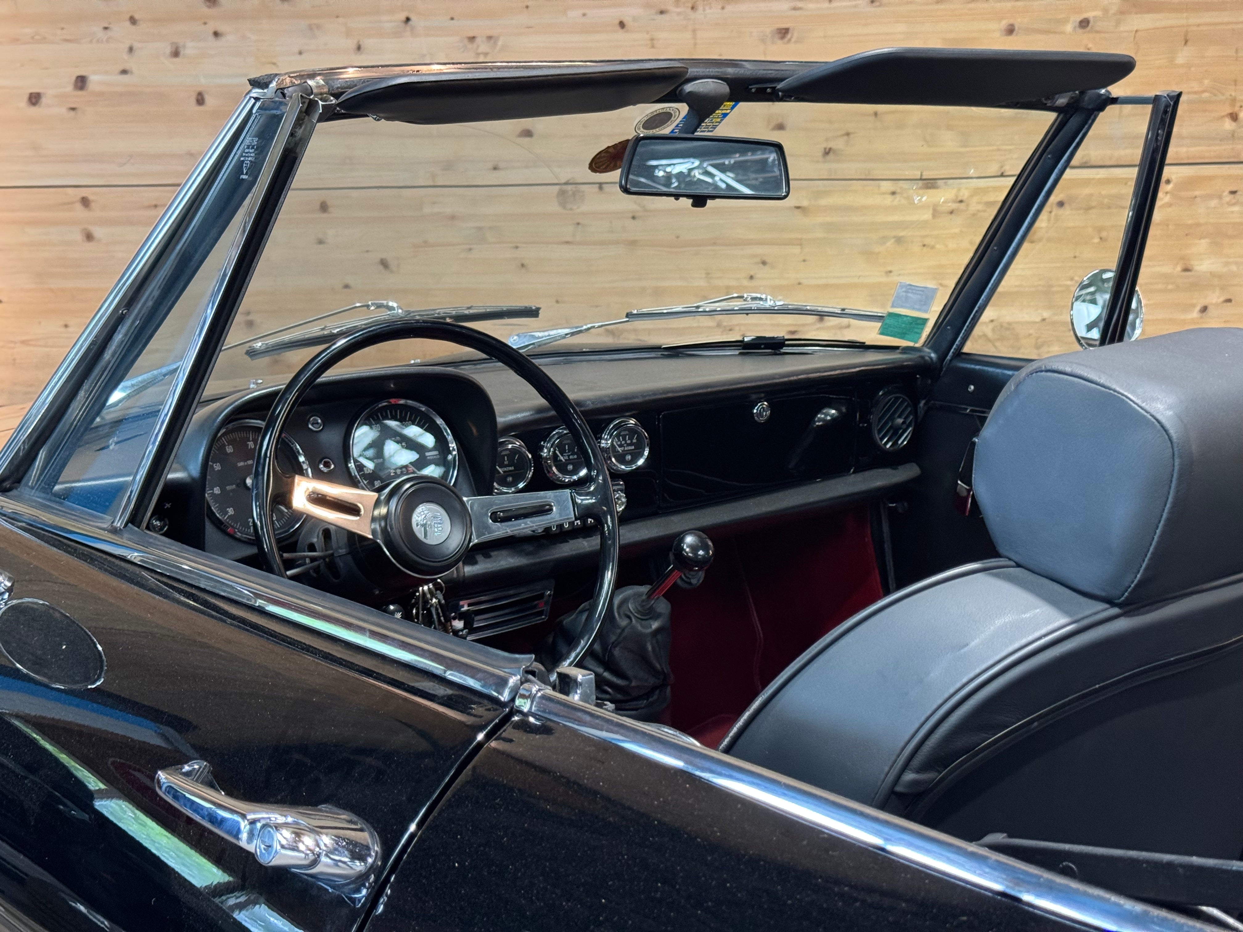 Alfa Romeo Spider 1300