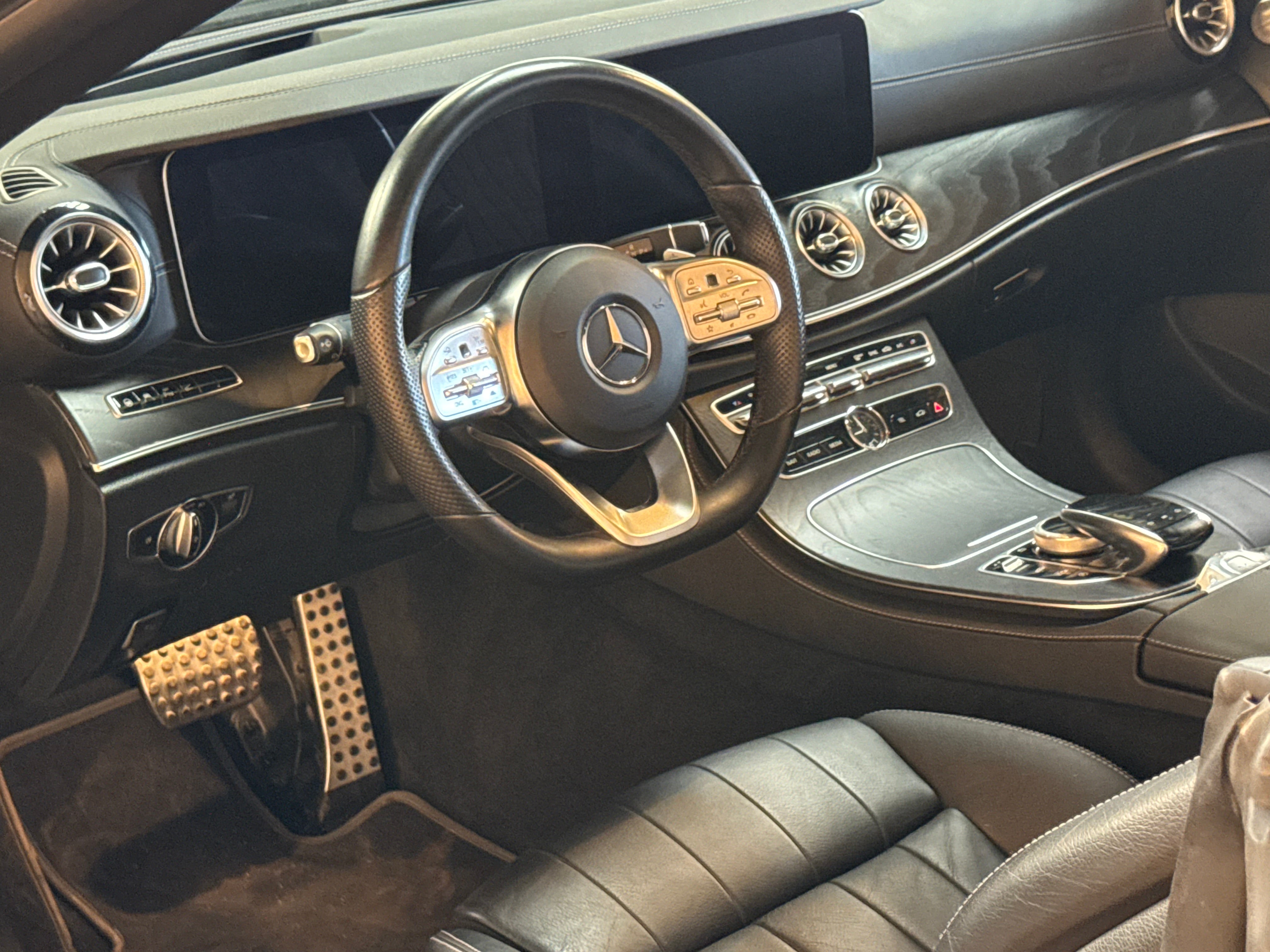 Mercedes E220d 4-Matic Cabriolet AMG Line