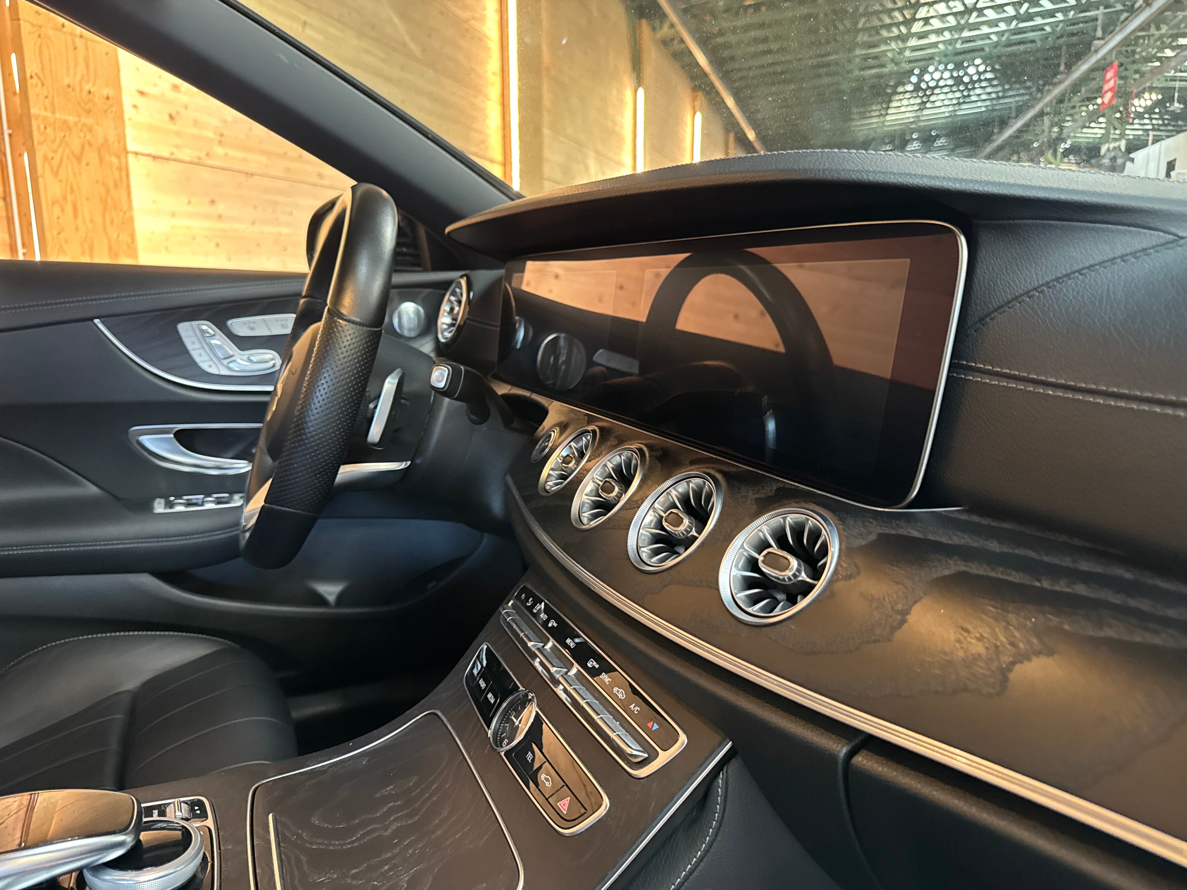 Mercedes E220d 4-Matic Cabriolet AMG Line