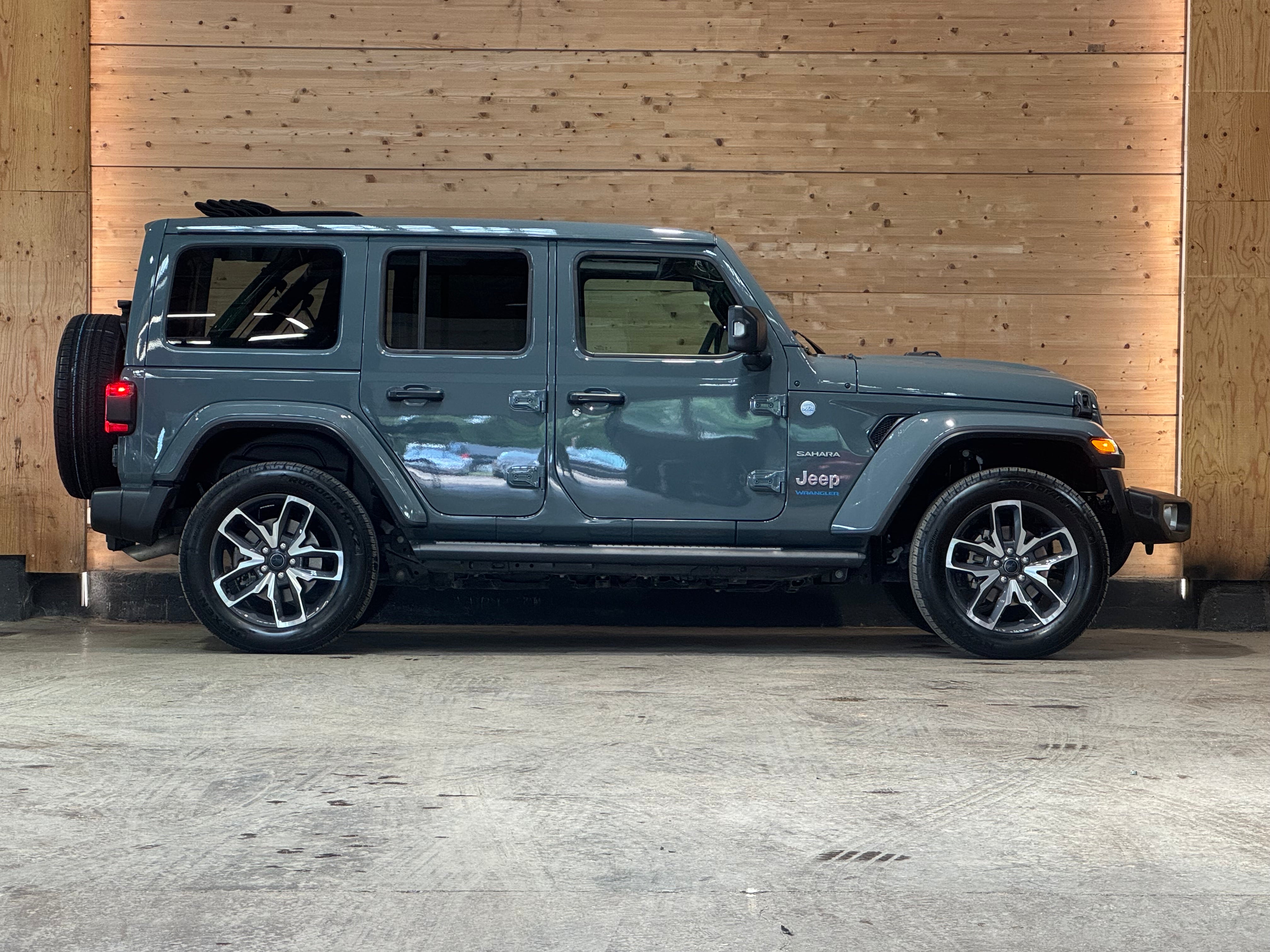 Jeep Wrangler 4xe Sahara