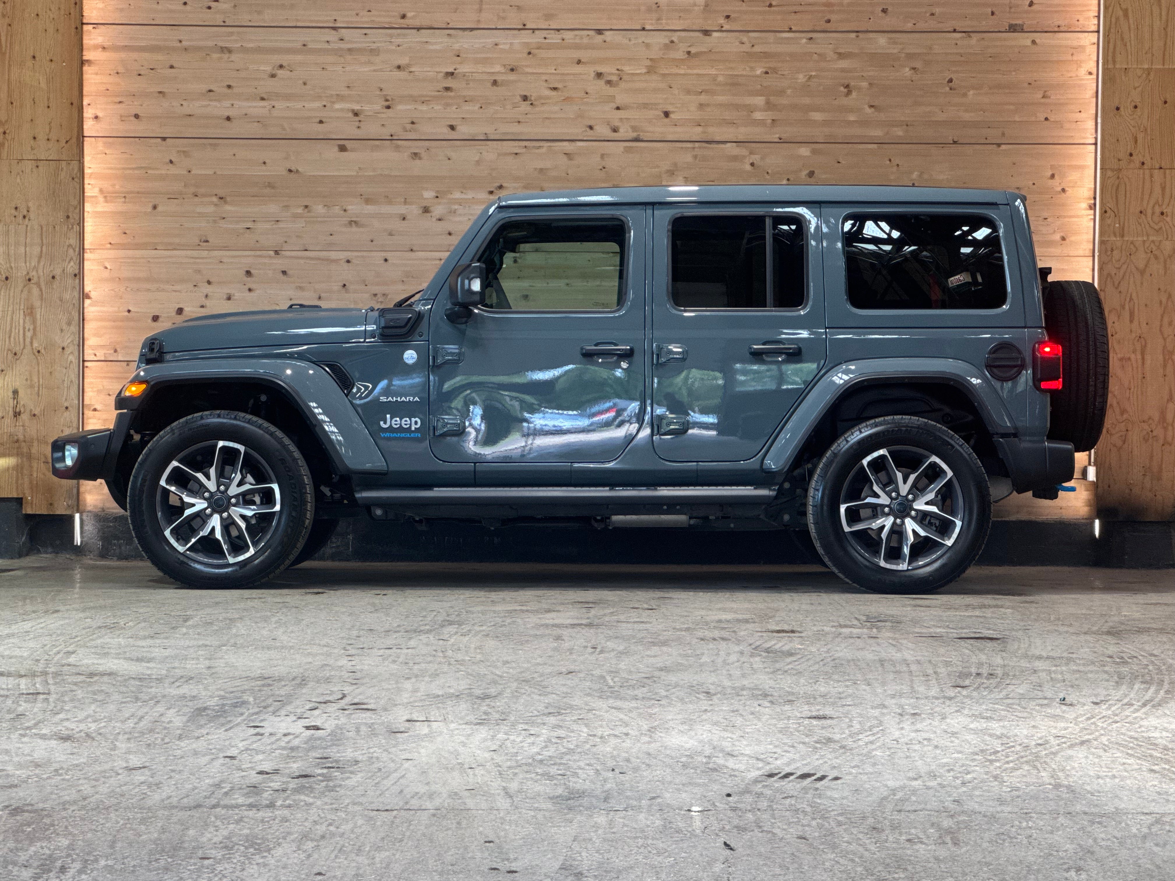 Jeep Wrangler 4xe Sahara