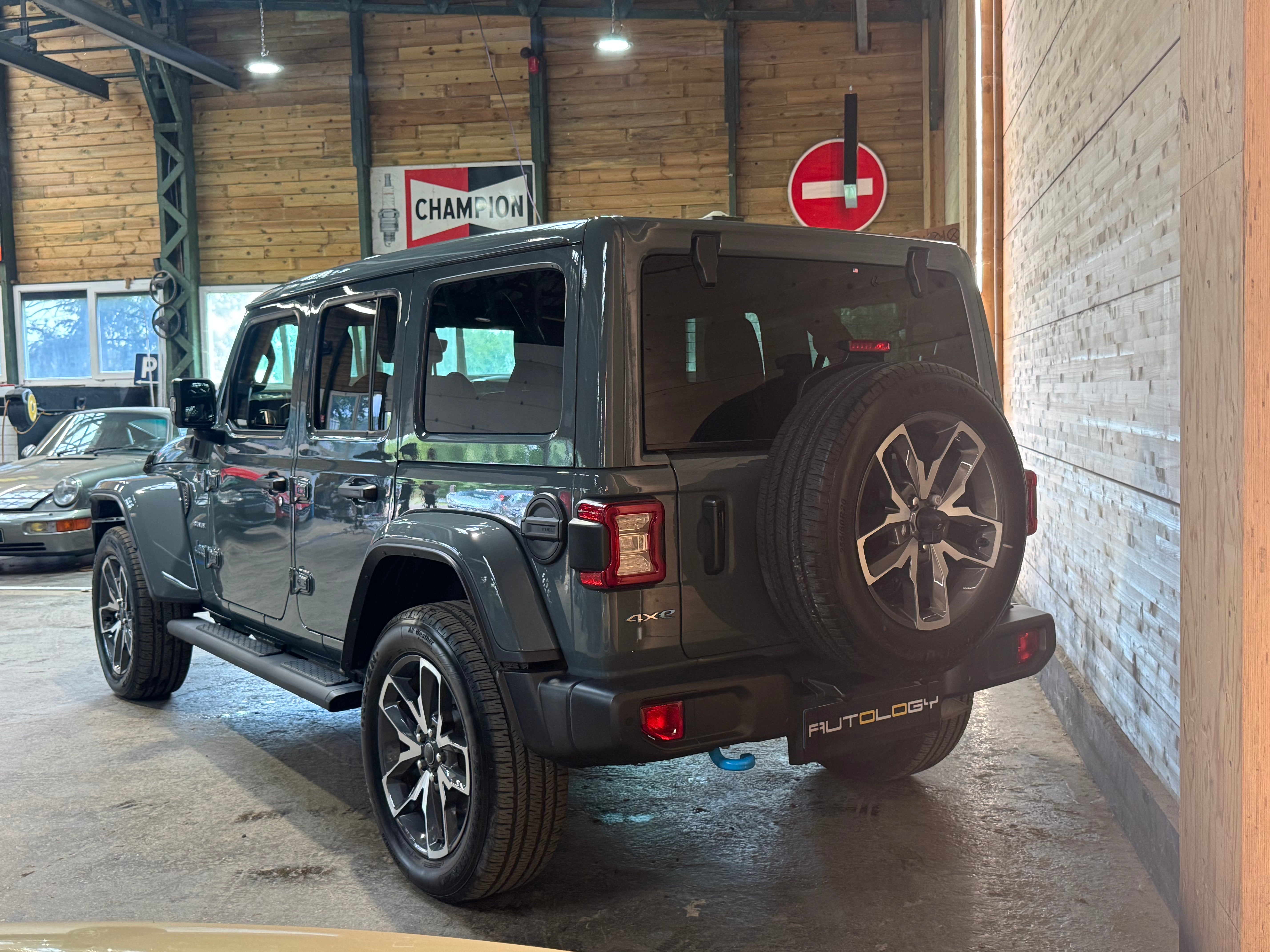 Jeep Wrangler 4xe Sahara