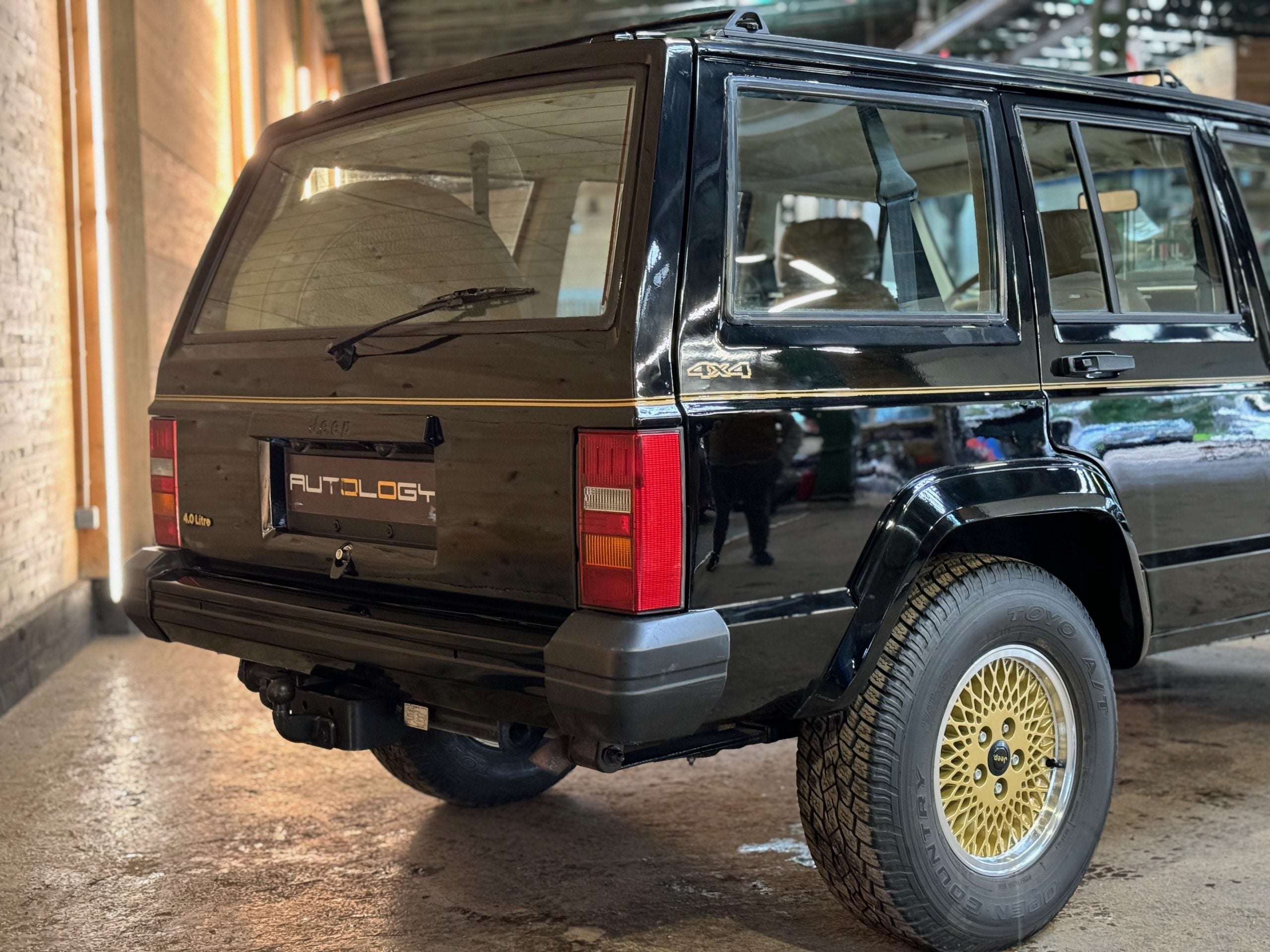 Jeep Cherokee 4.0 Limited BVA