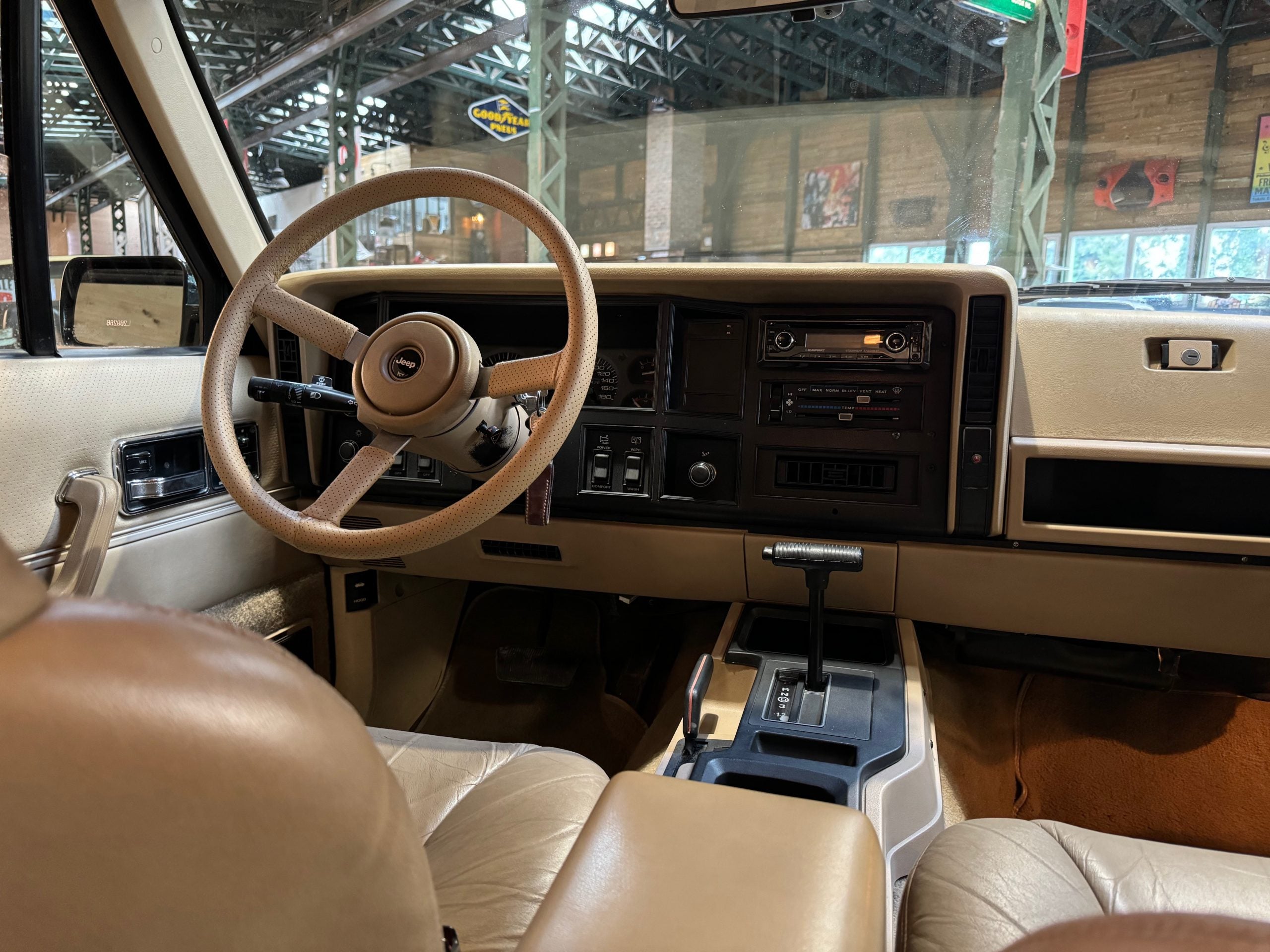 Jeep Cherokee 4.0 Limited BVA