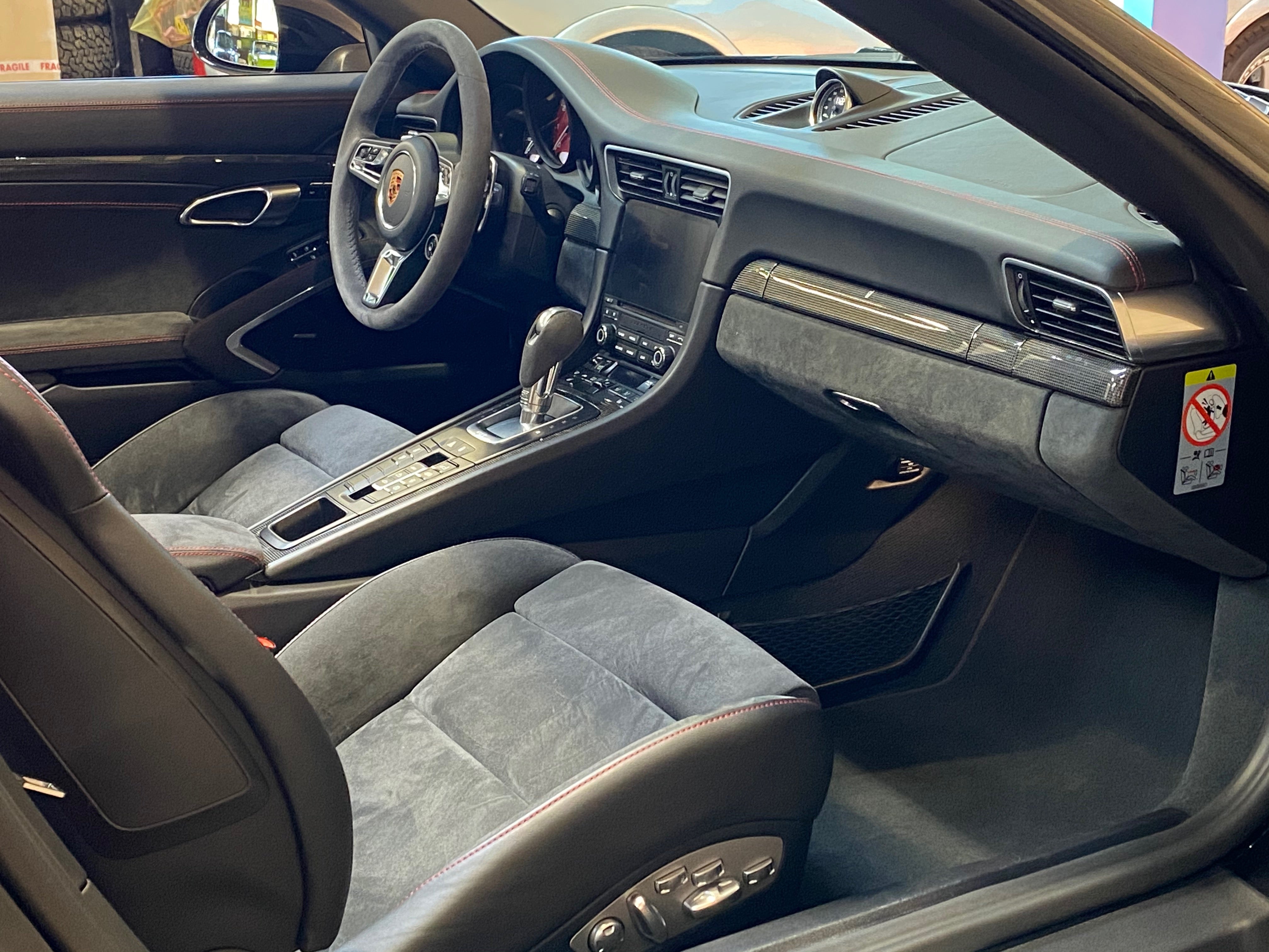 Porsche 991.2 Carrera GTS Cabriolet