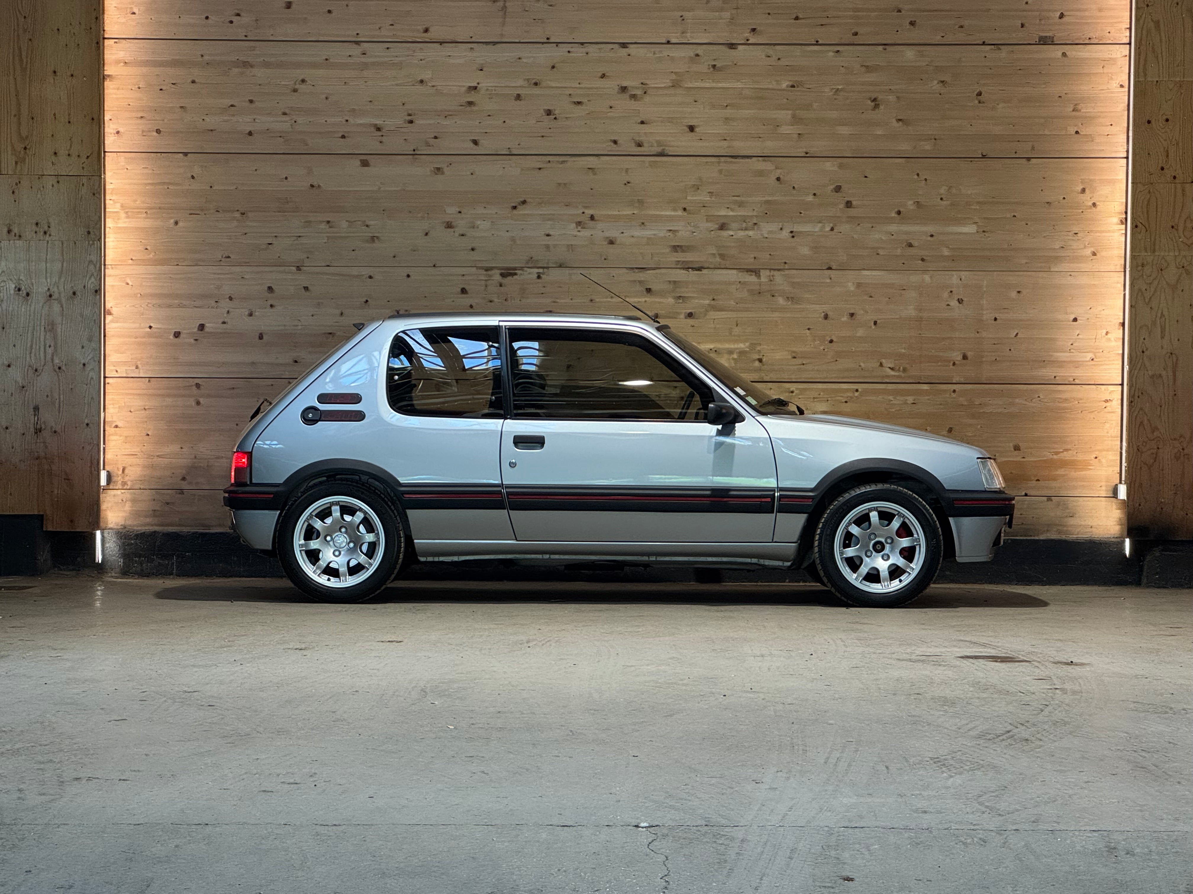 Peugeot 205 GTi 1.9