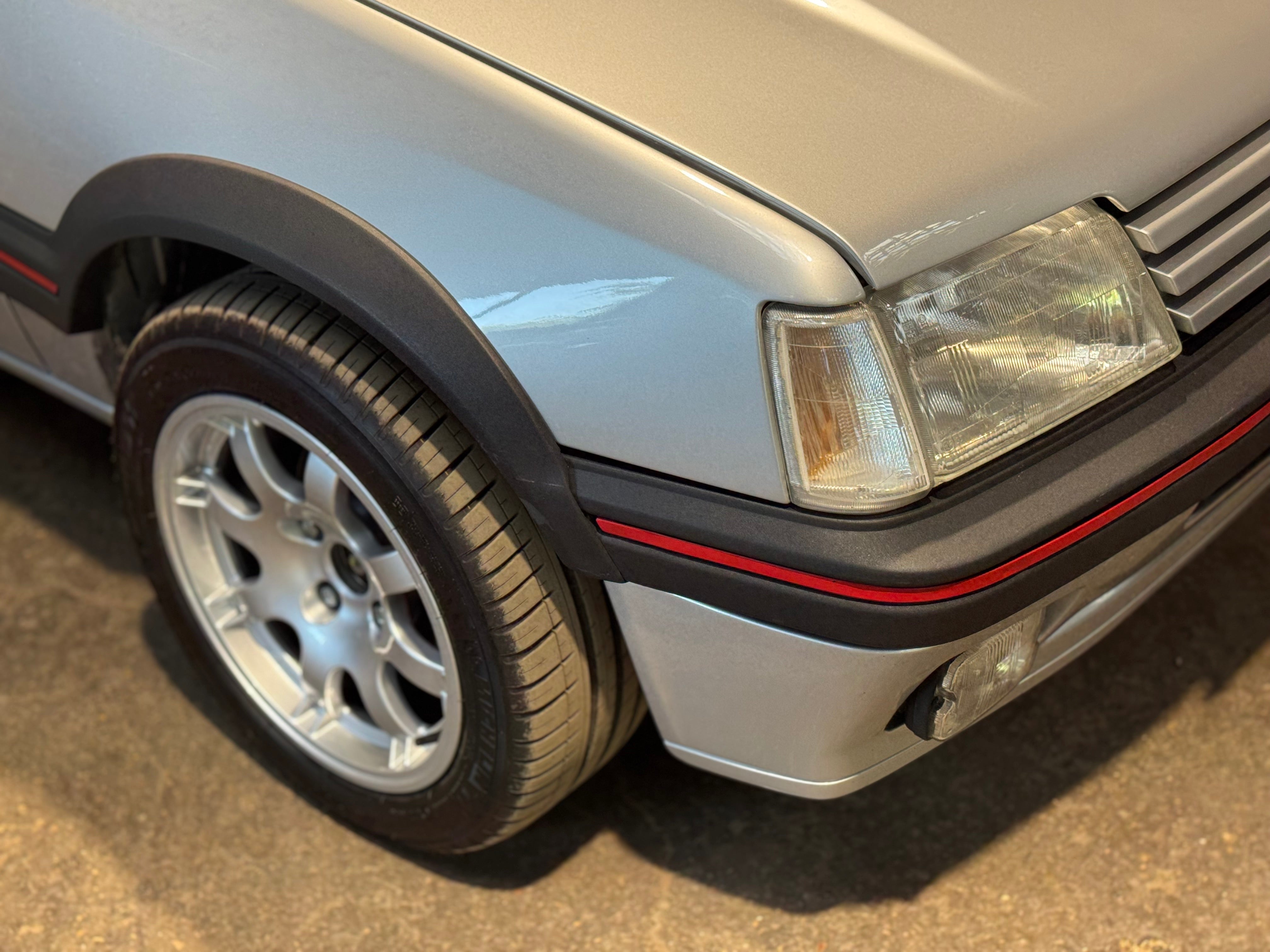 Peugeot 205 GTi 1.9