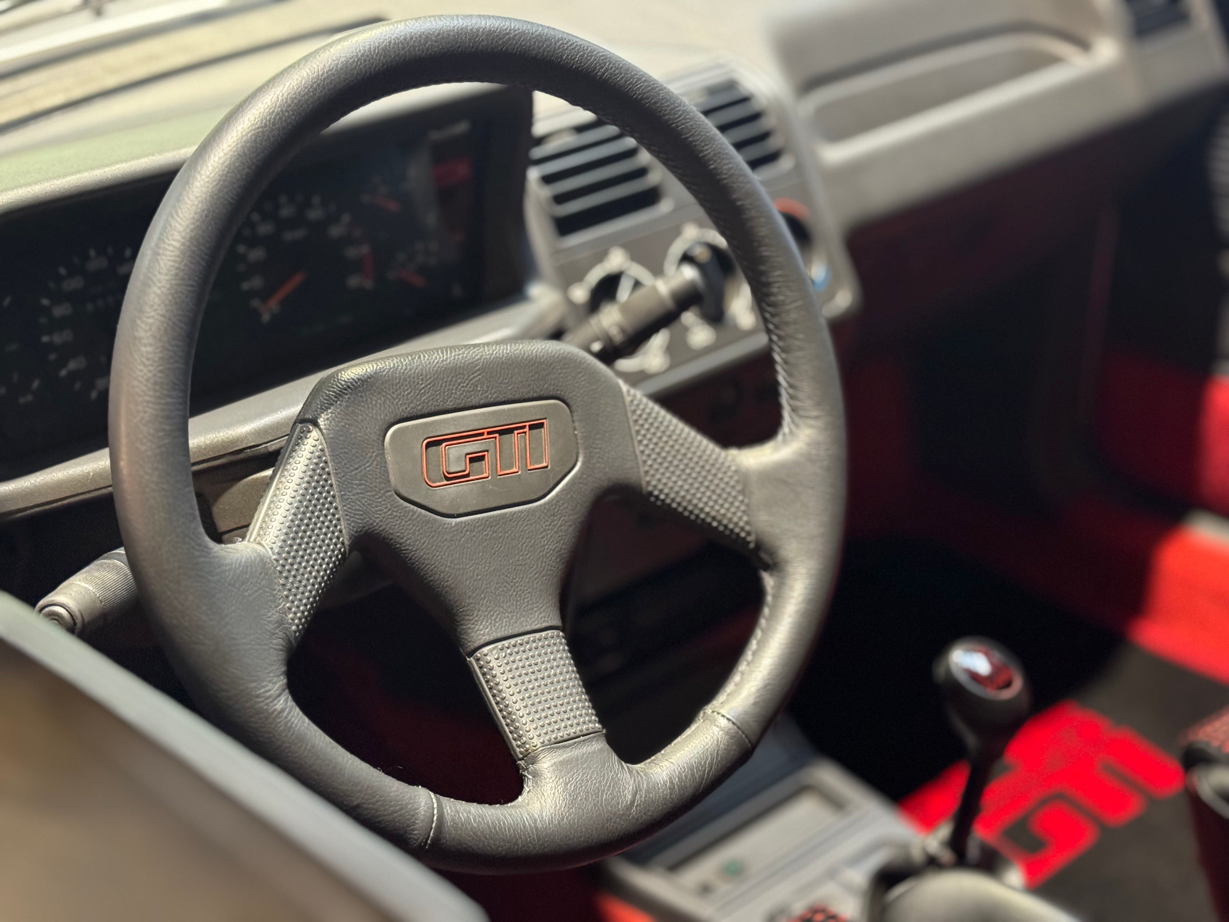 Peugeot 205 GTi 1.9
