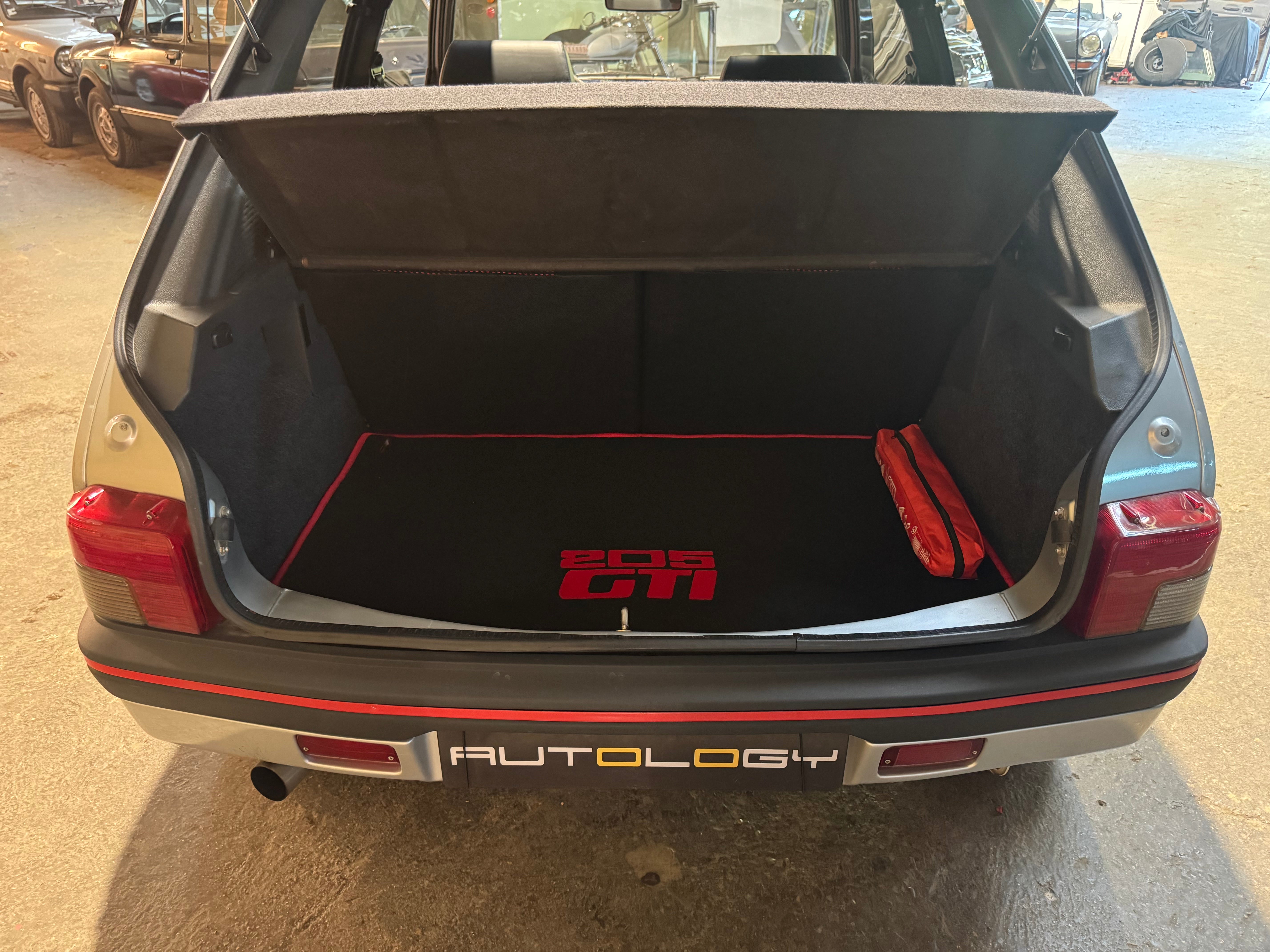 Peugeot 205 GTi 1.9
