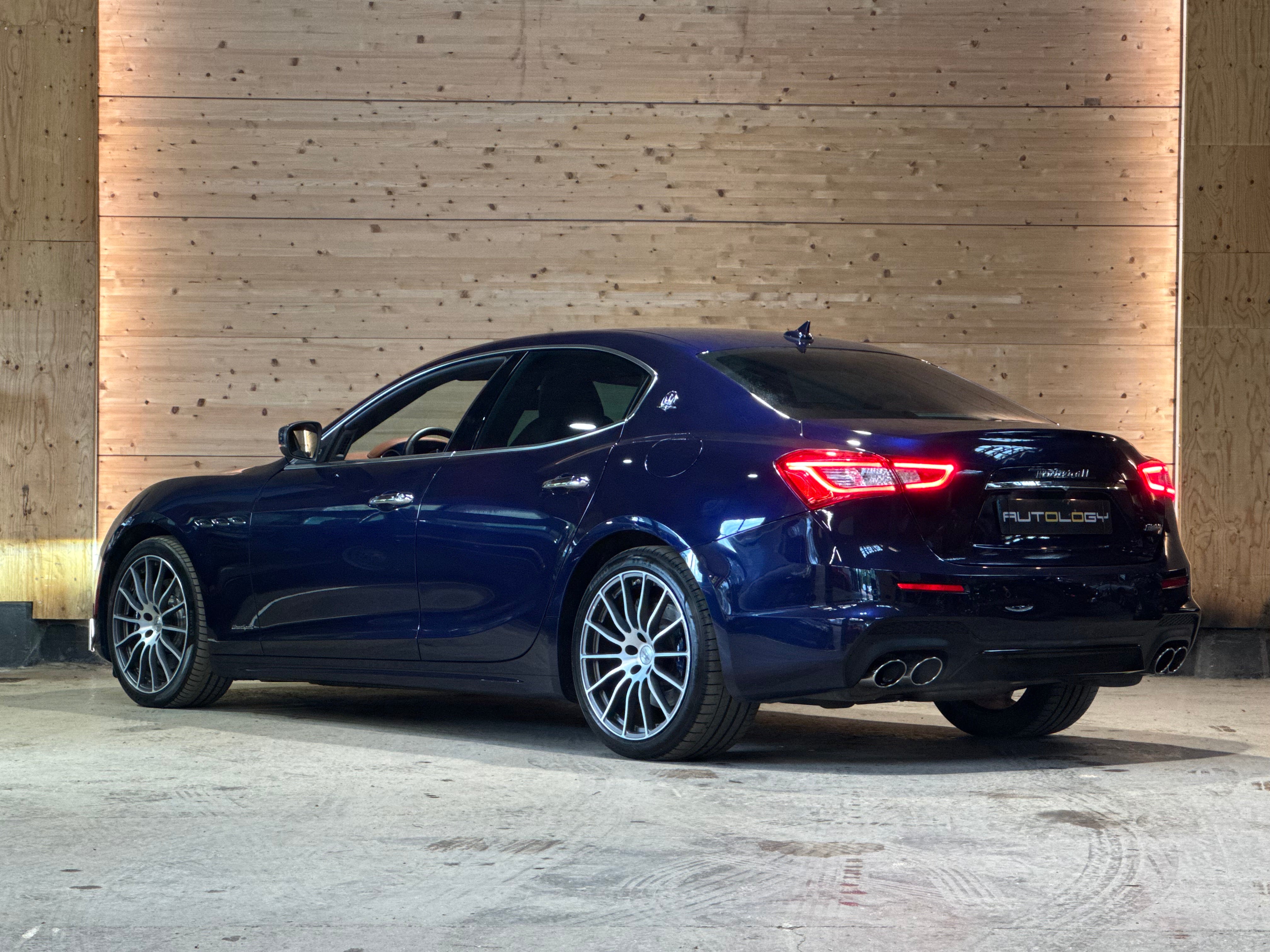 Maserati Ghibli 3.0 V6 350 GranSport