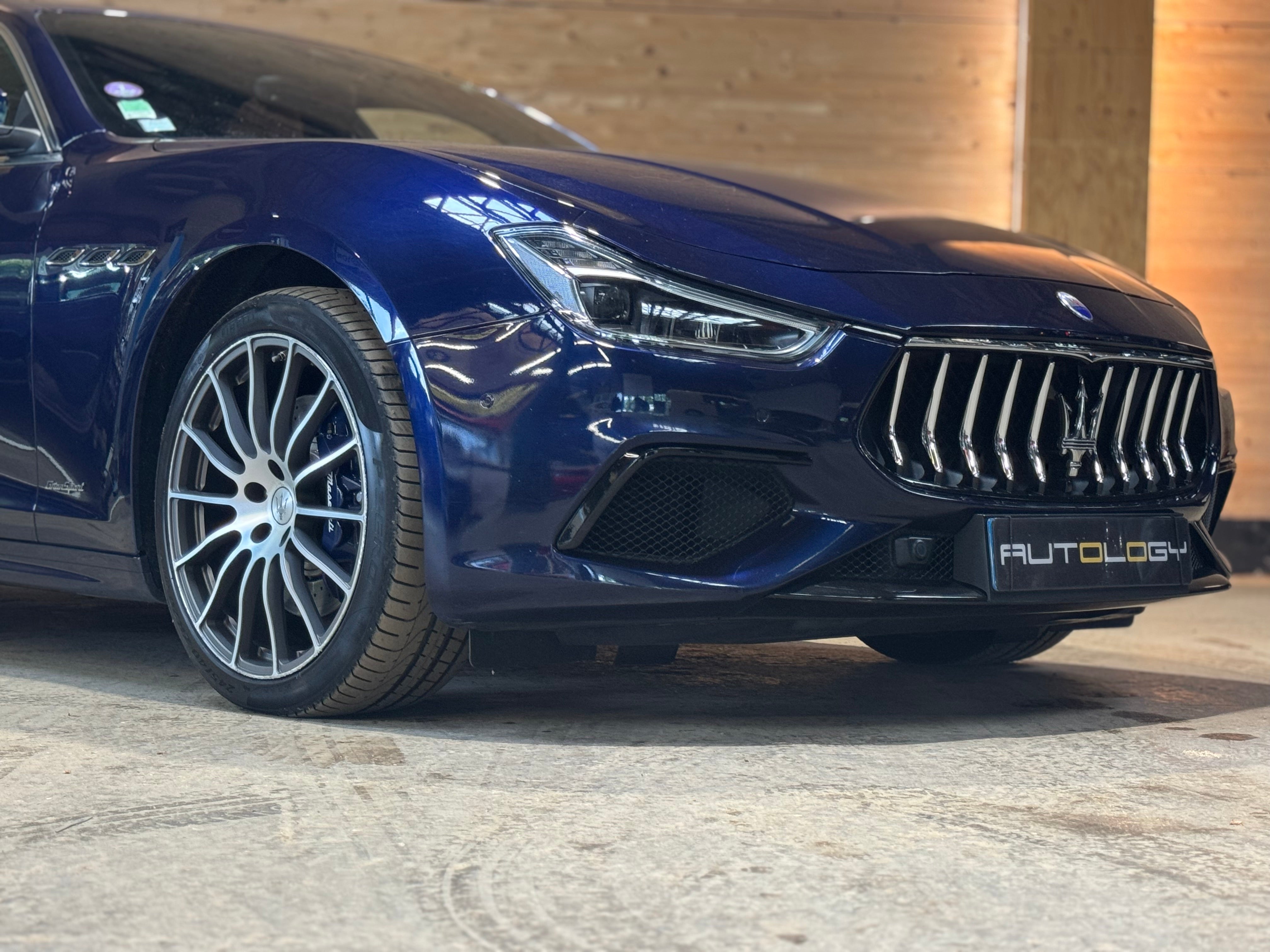 Maserati Ghibli 3.0 V6 350 GranSport