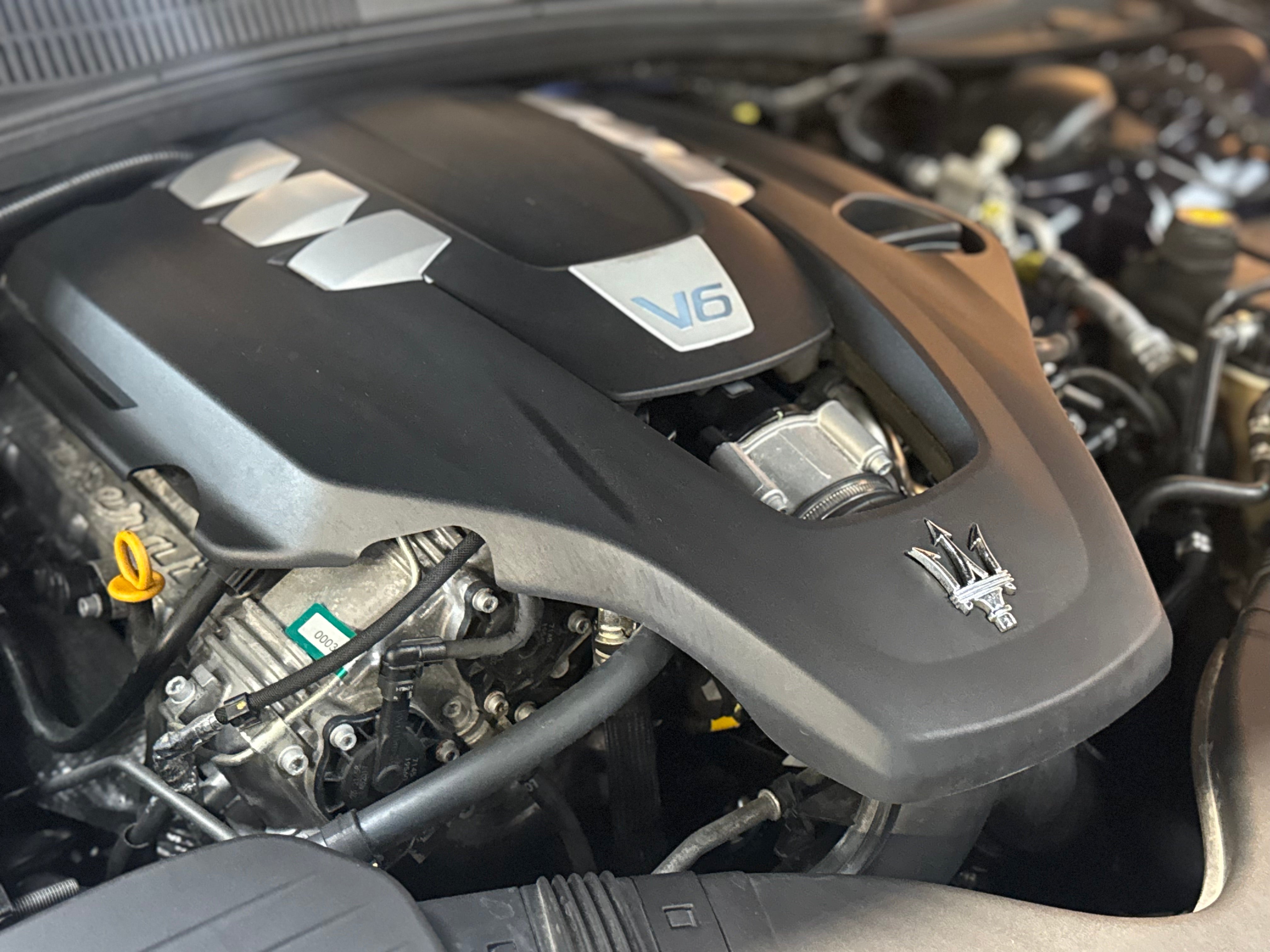 Maserati Ghibli 3.0 V6 350 GranSport