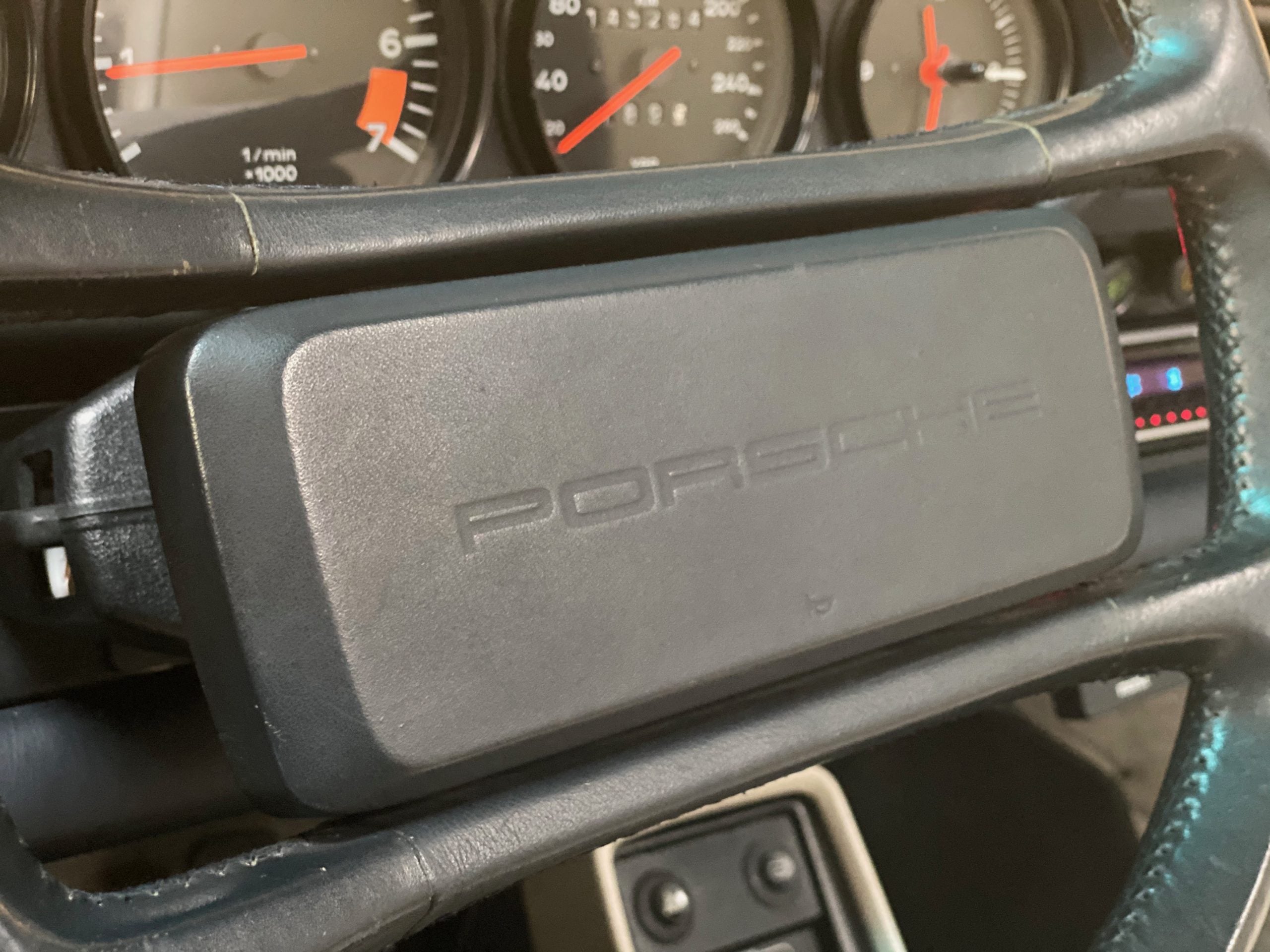 Porsche 911 Carrera 3.2 Cabriolet