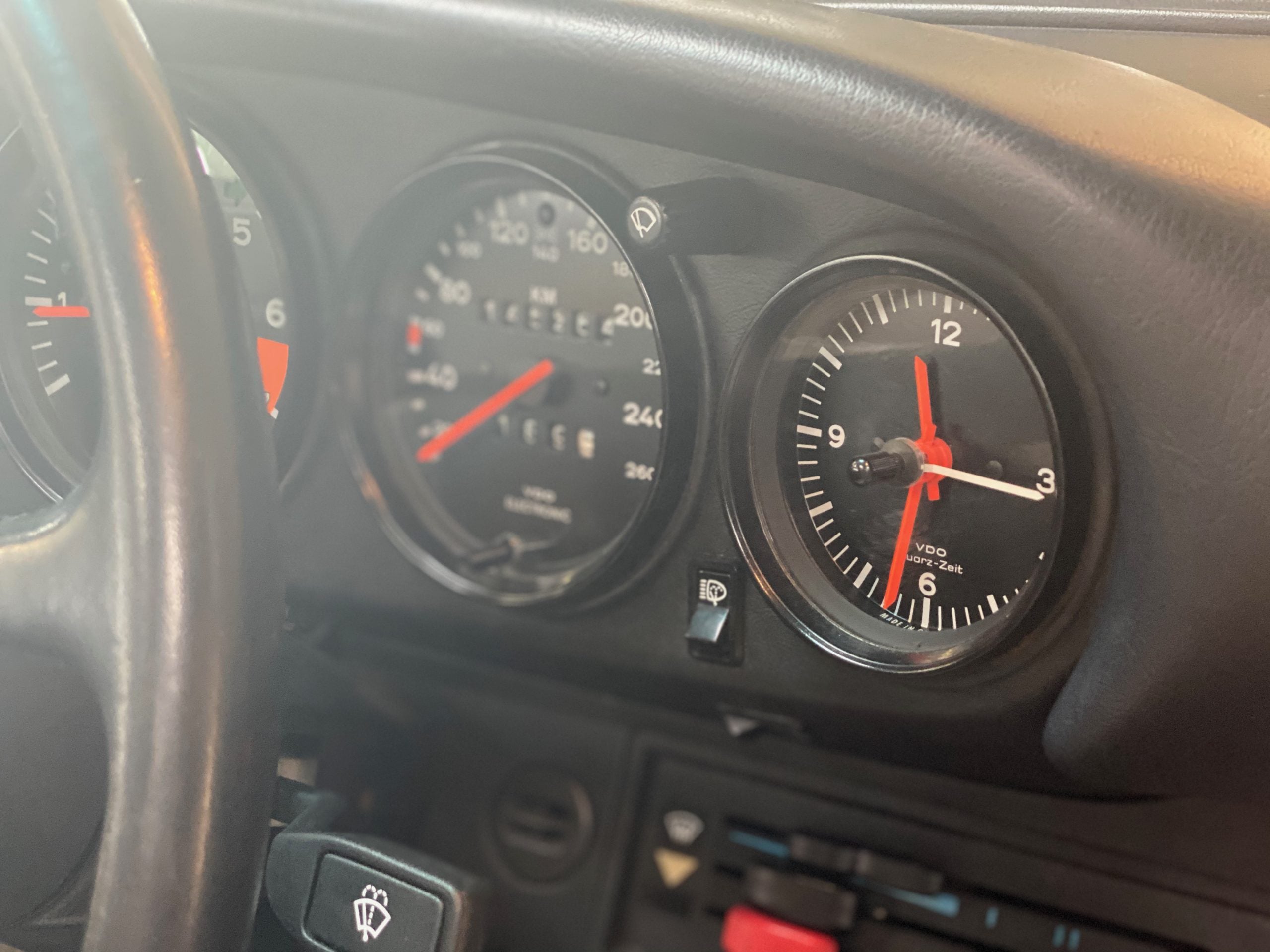 Porsche 911 Carrera 3.2 Cabriolet