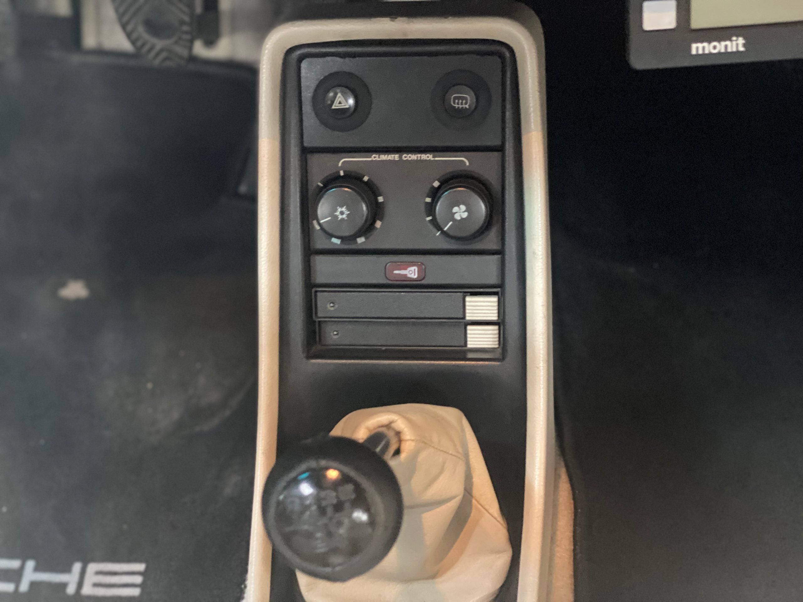 Porsche 911 Carrera 3.2 Cabriolet