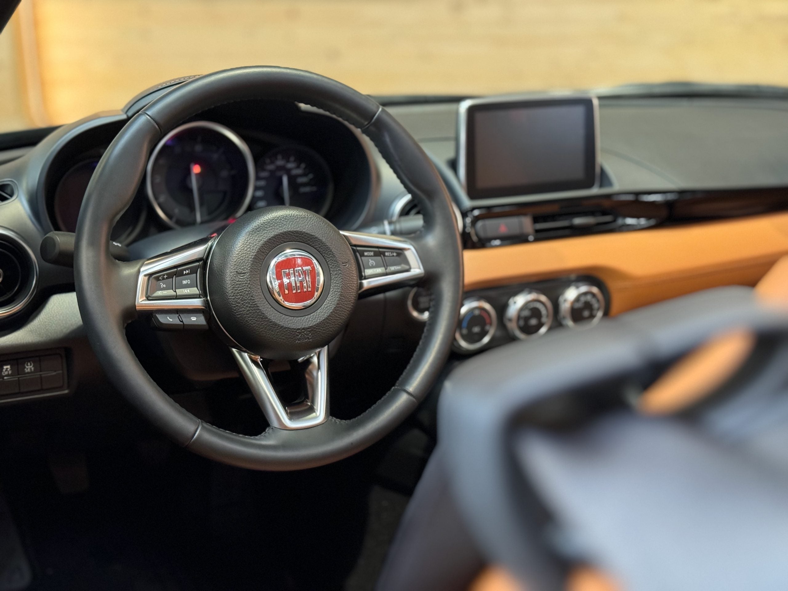 Fiat 124 Spider Lusso 1.4 Multiair