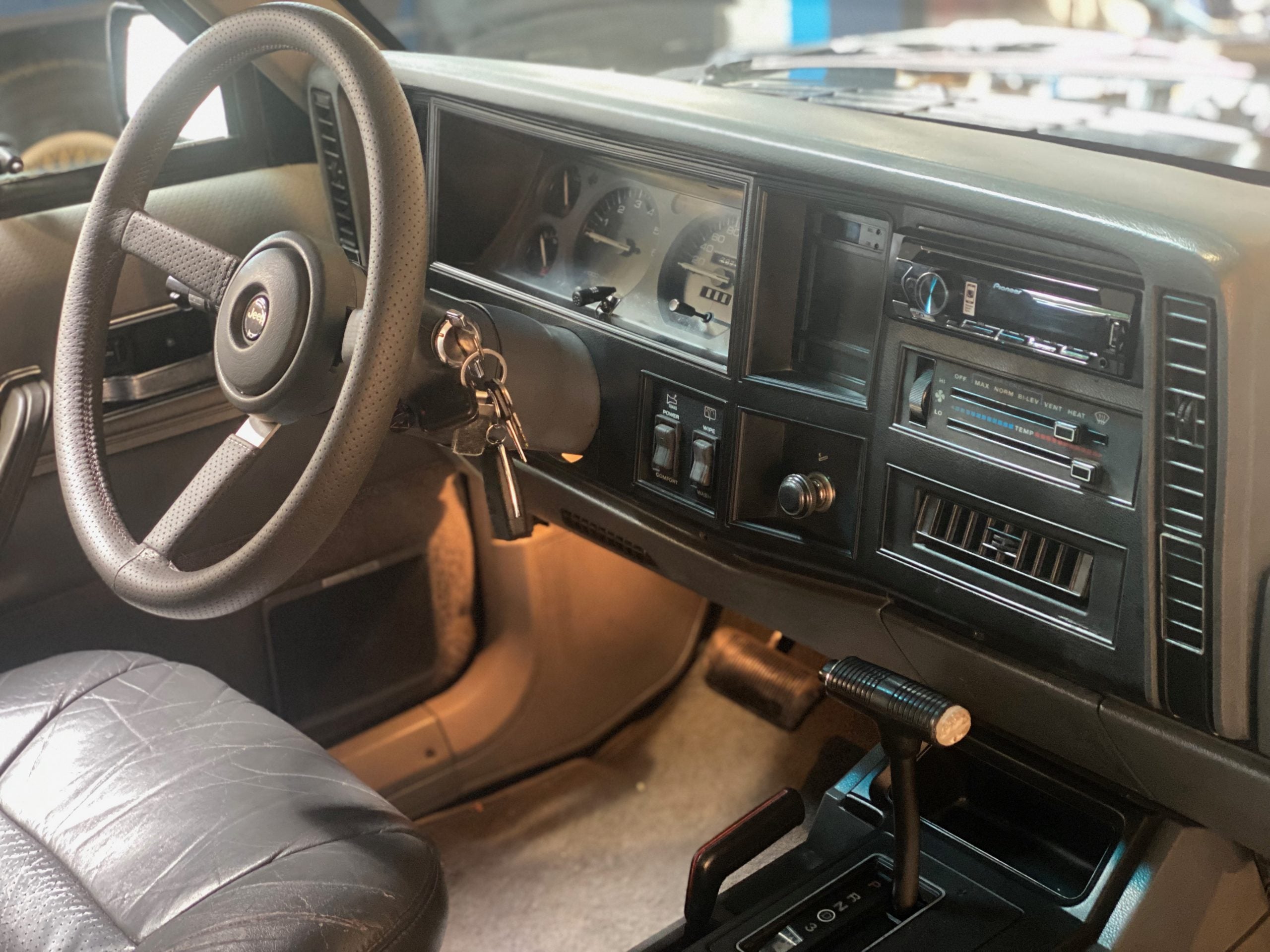 Jeep Cherokee 4.0 Limited BVA