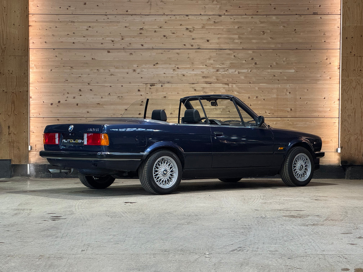 BMW 325iA Cabriolet