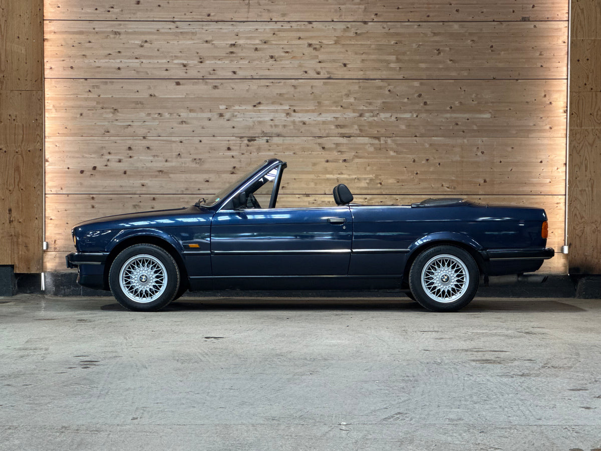 BMW 325iA Cabriolet