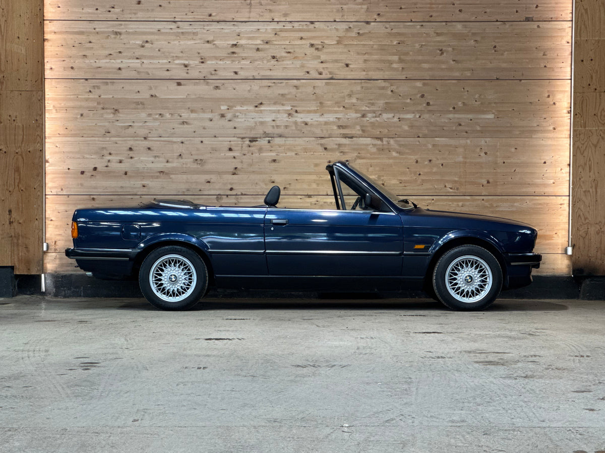 BMW 325iA Cabriolet