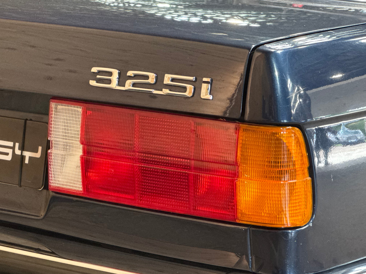 BMW 325iA Cabriolet