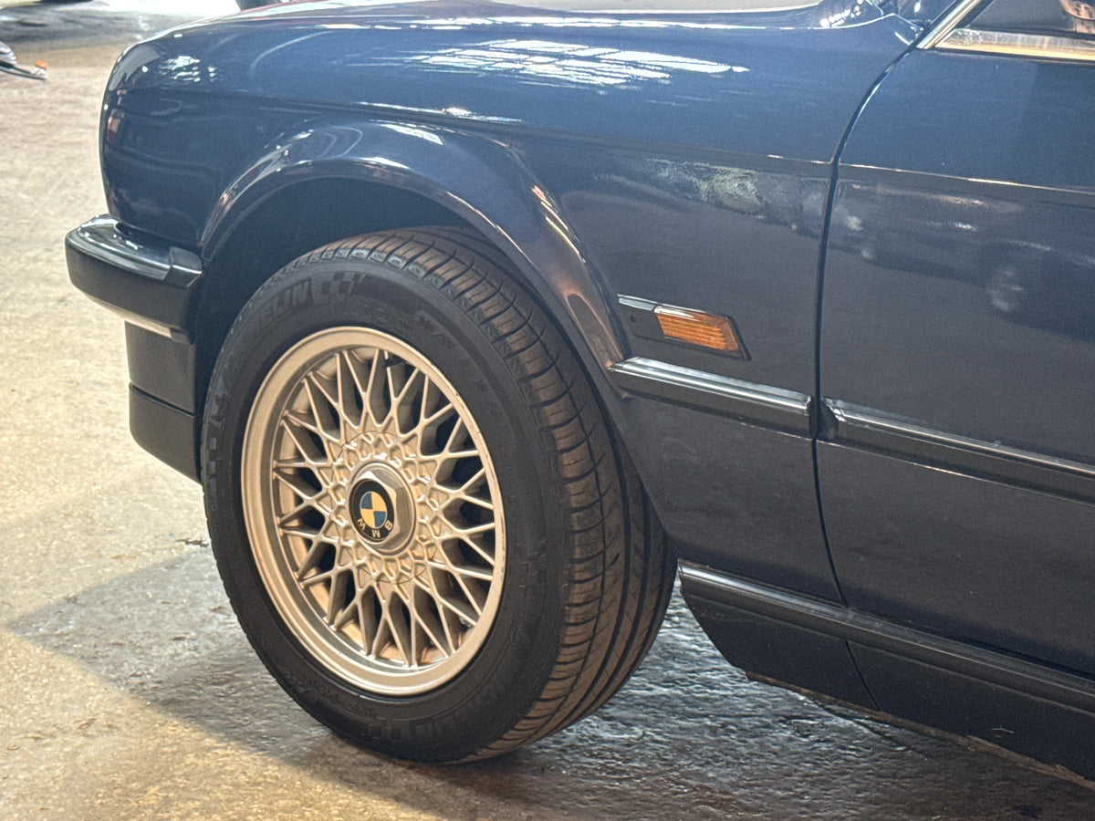 BMW 325iA Cabriolet