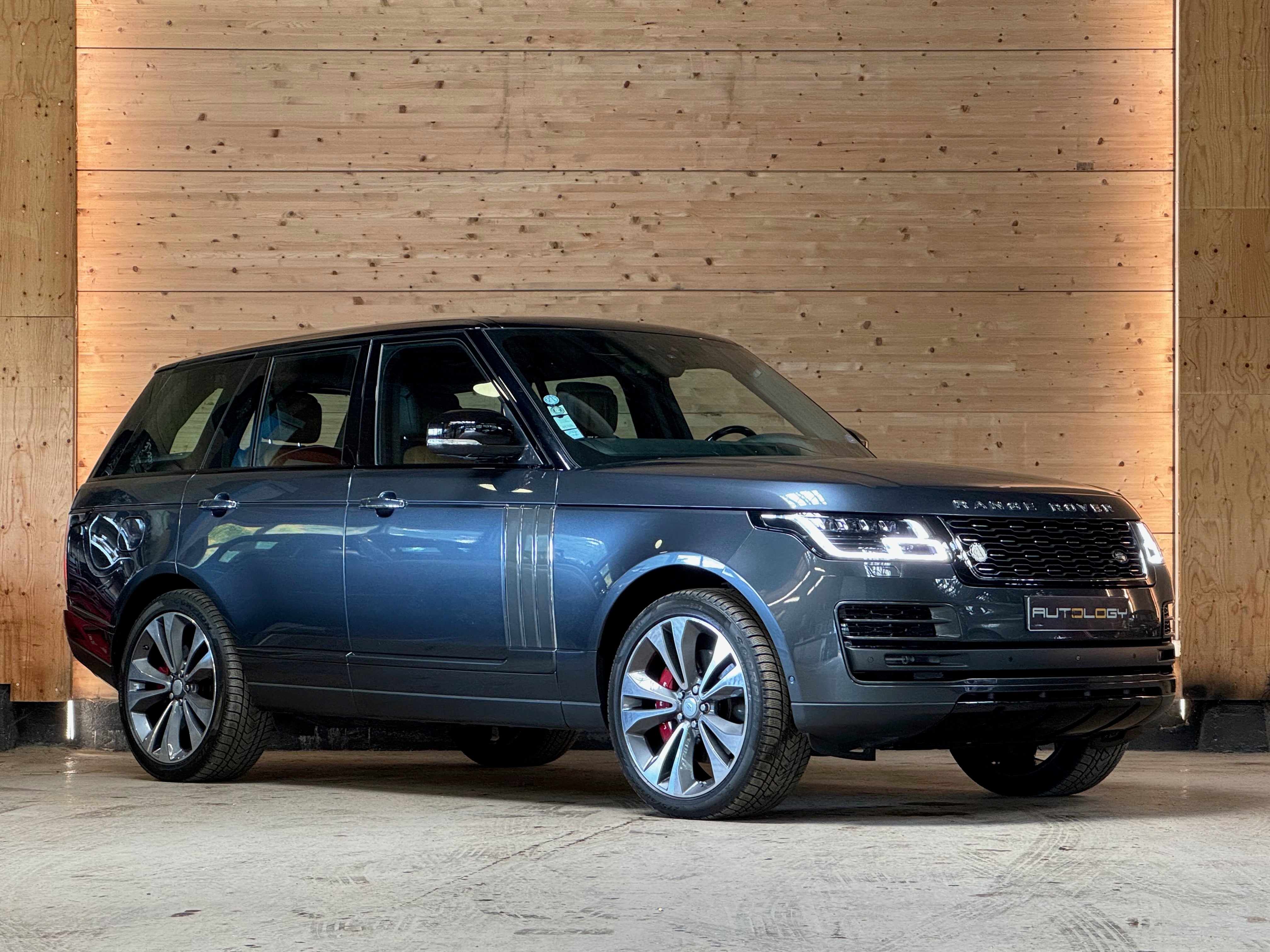 Land Rover Range Rover SV Autobiography Dynamic