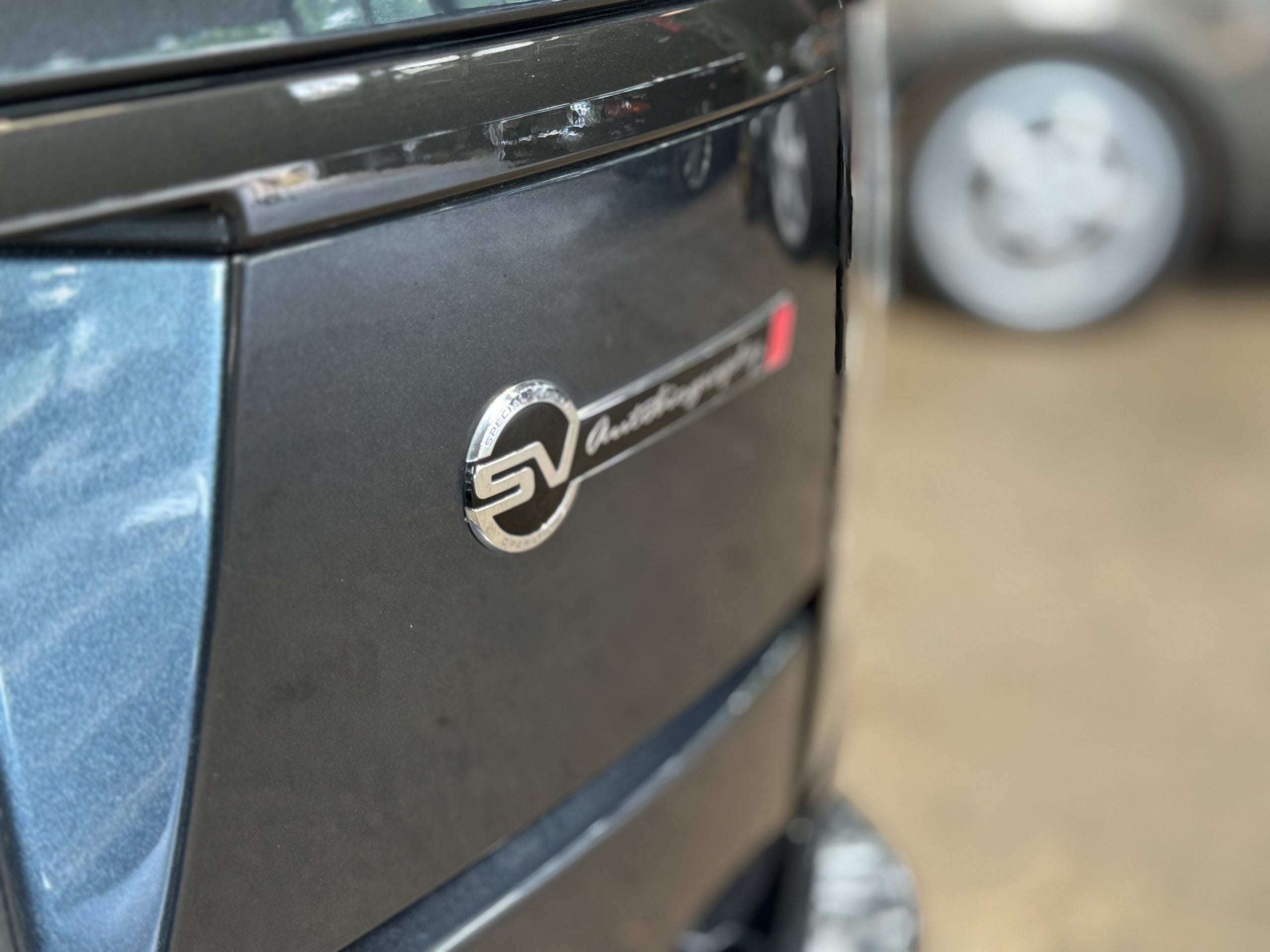 Land Rover Range Rover SV Autobiography Dynamic