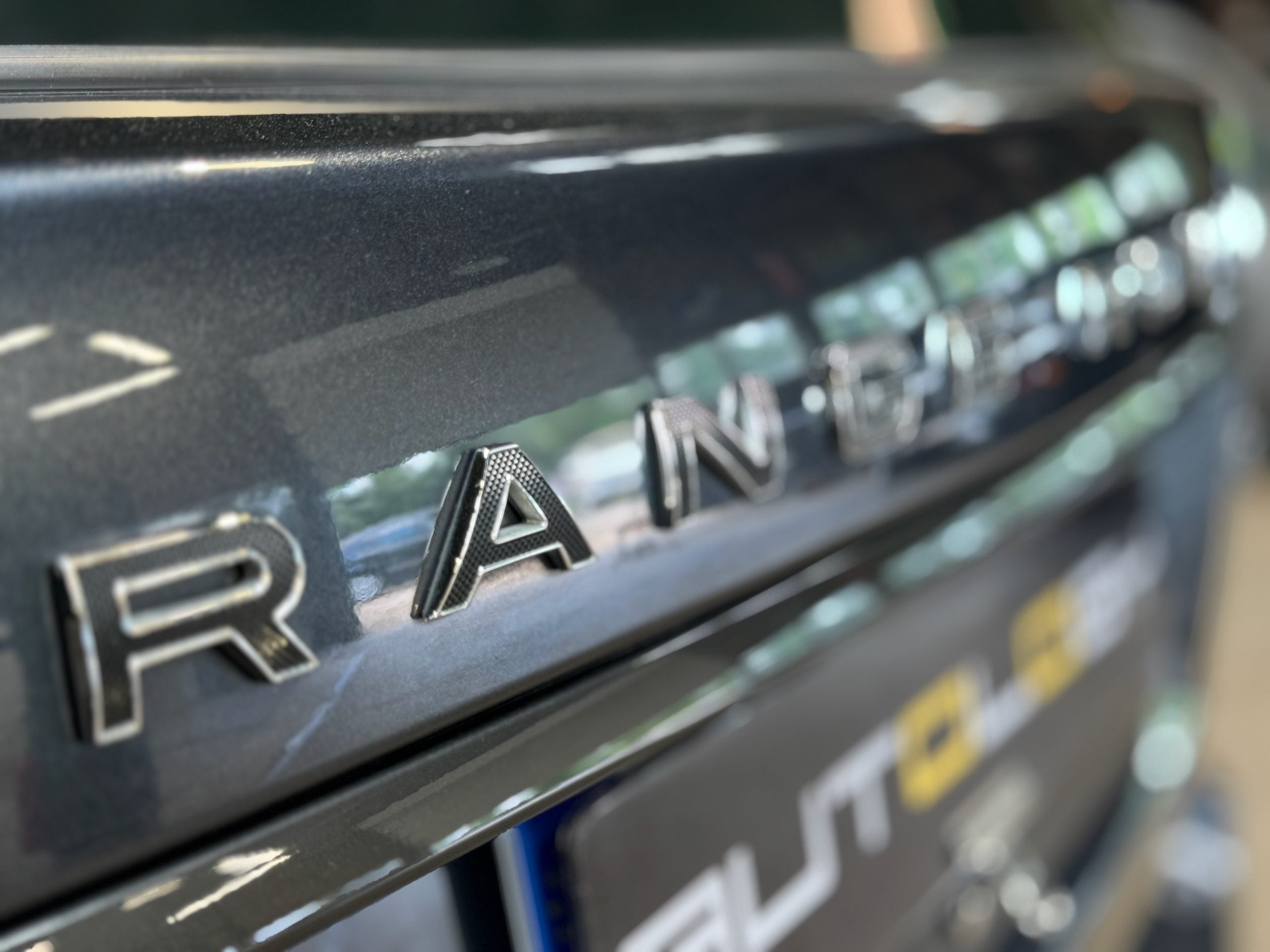 Land Rover Range Rover SV Autobiography Dynamic