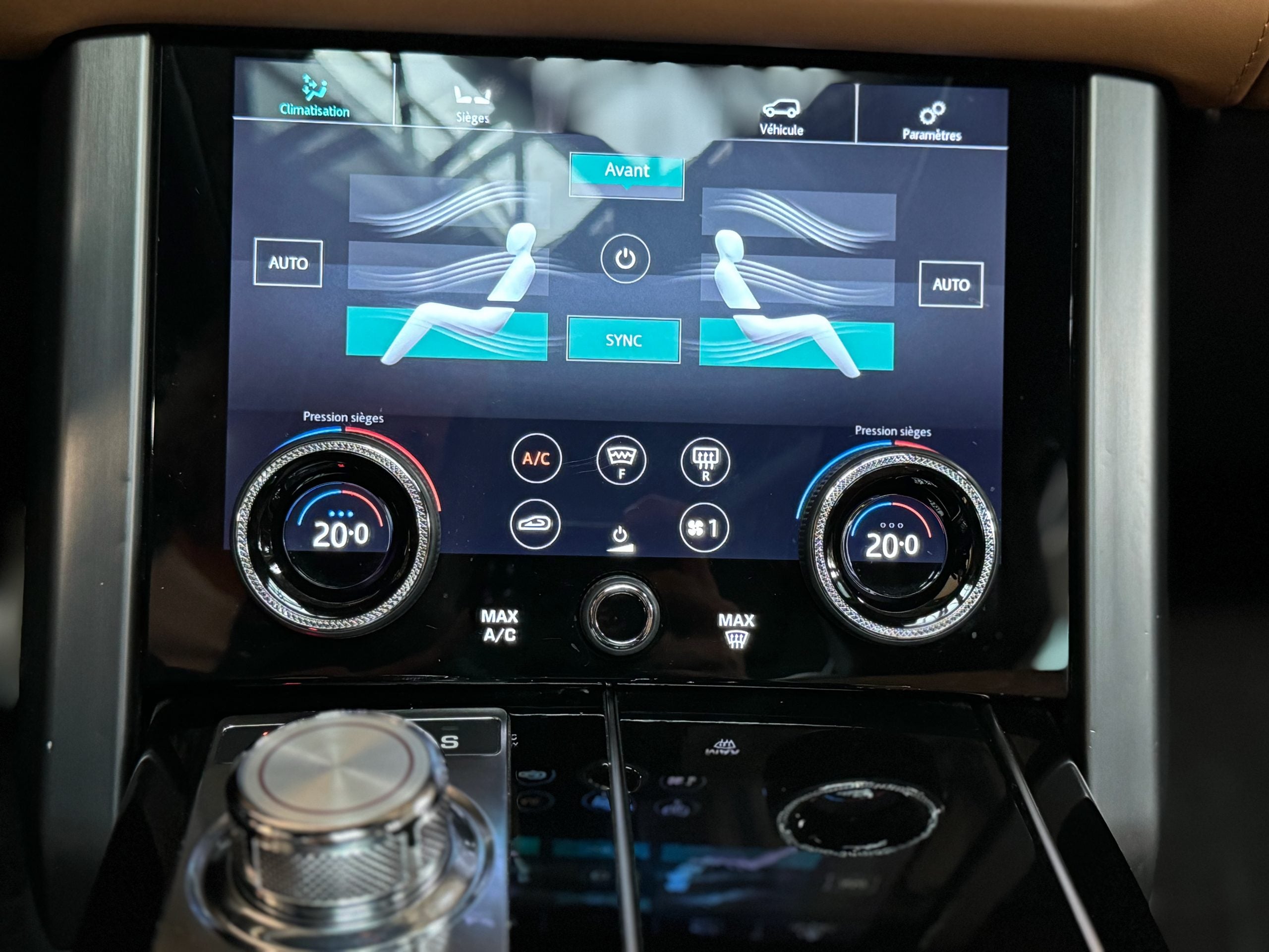 Land Rover Range Rover SV Autobiography Dynamic