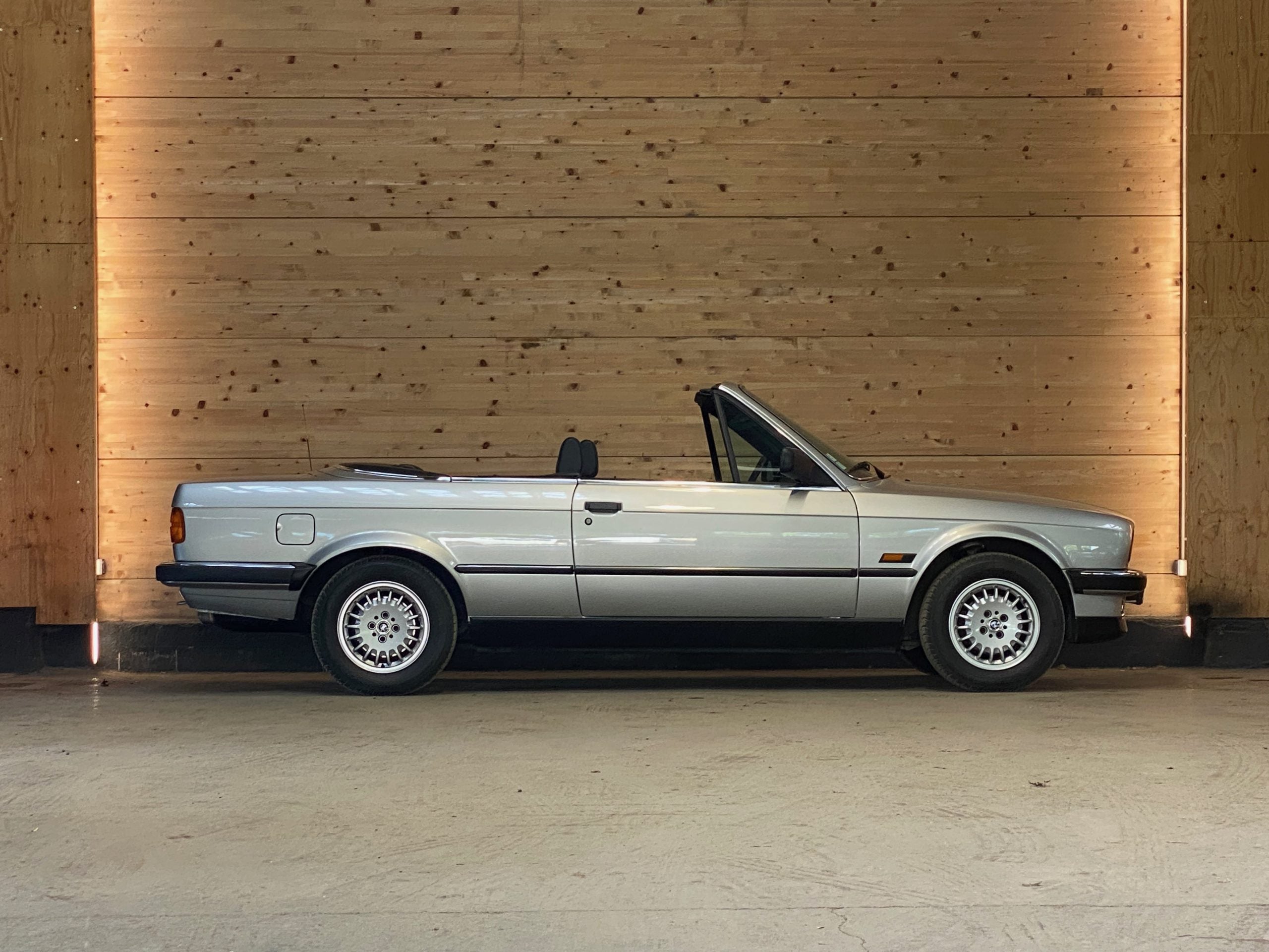 BMW 325i Cabriolet