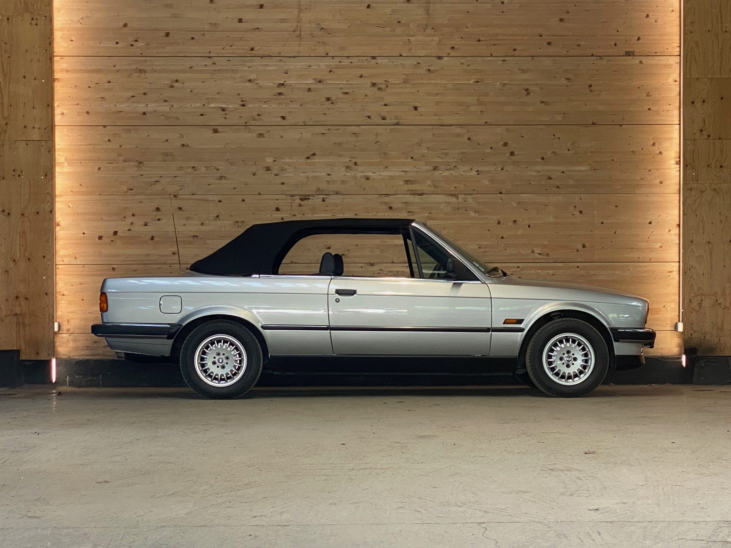 BMW 325i Cabriolet