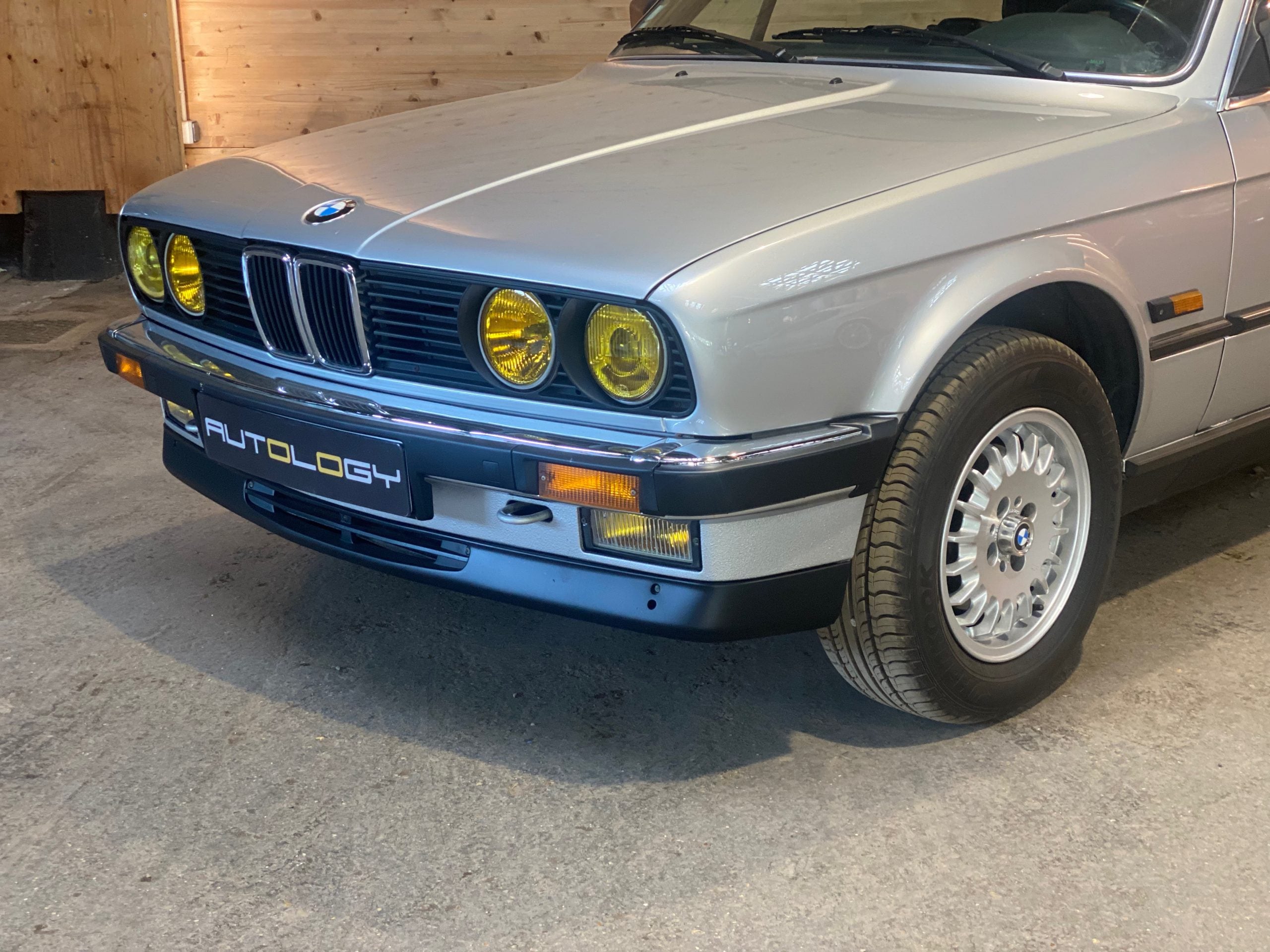 BMW 325i Cabriolet