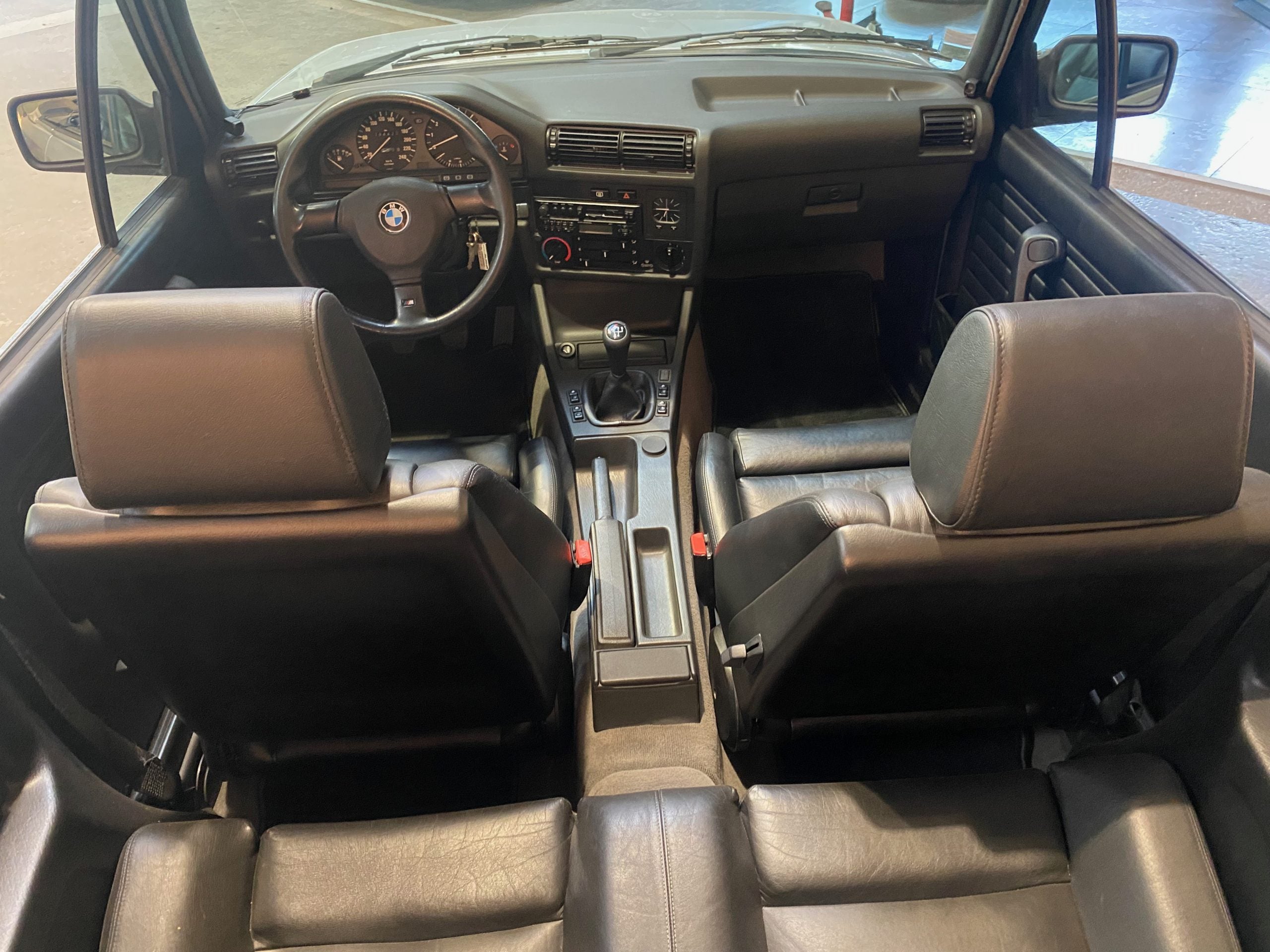 BMW 325i Cabriolet