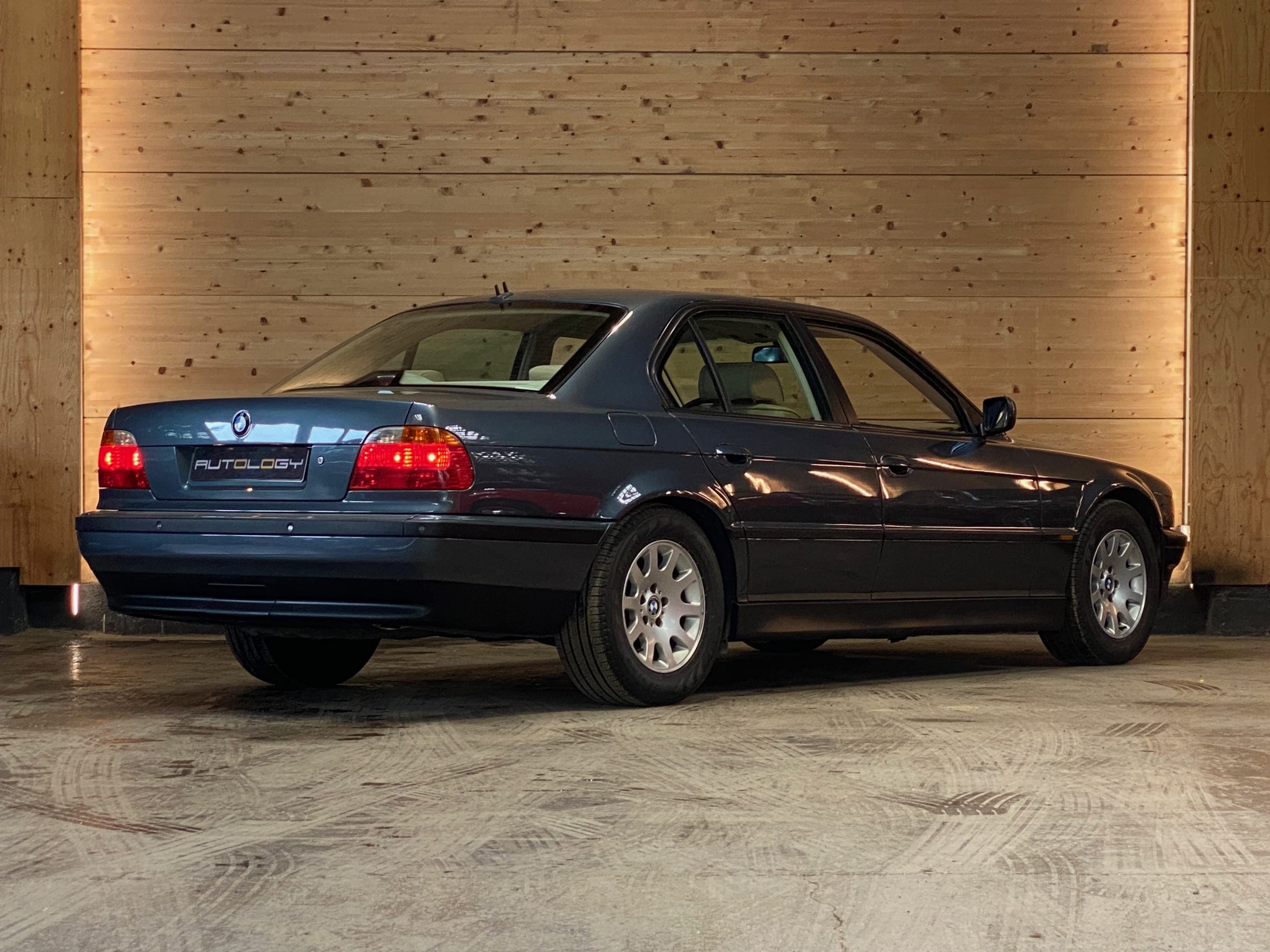 BMW 740iA