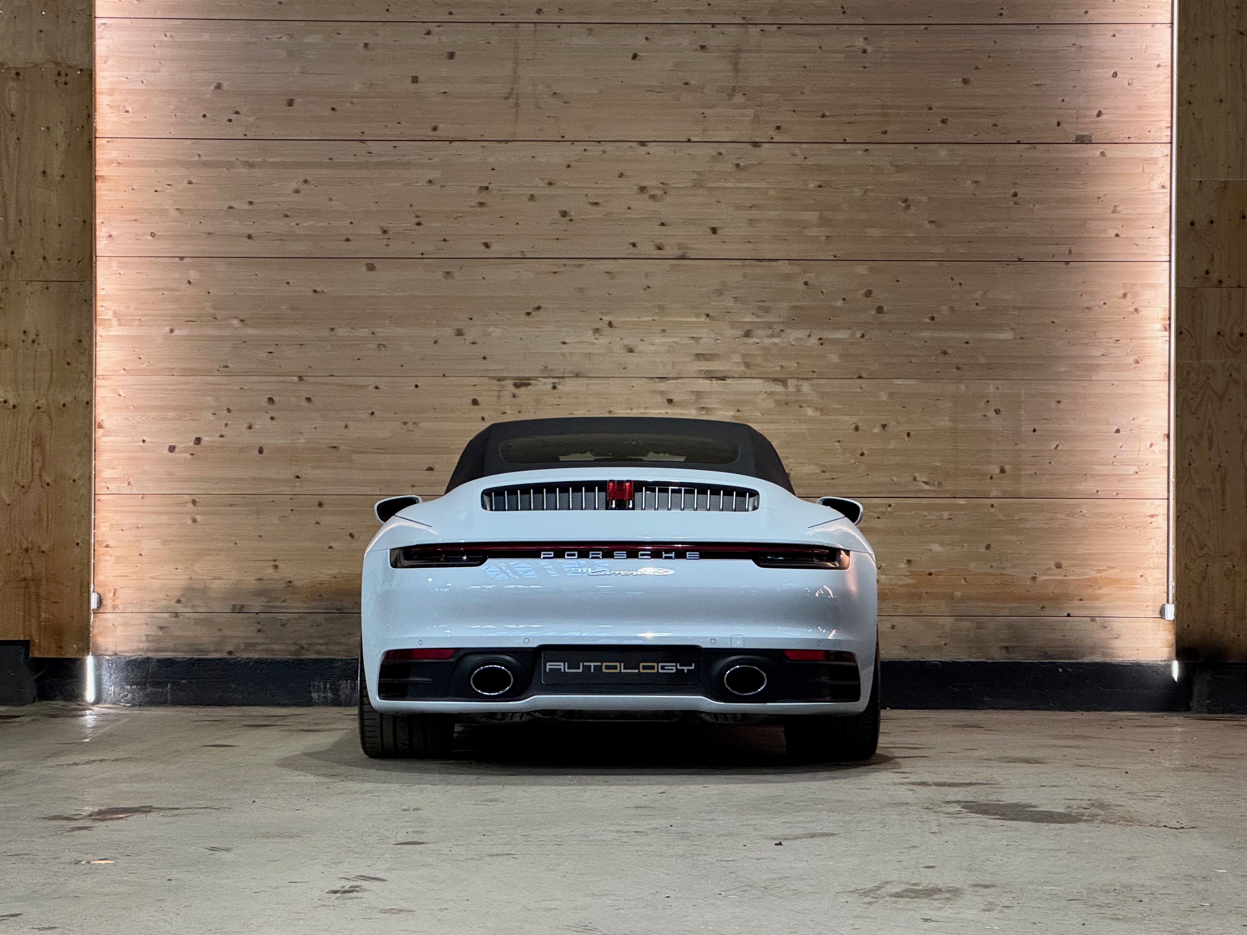 Porsche 992 Carrera 4S Cabriolet