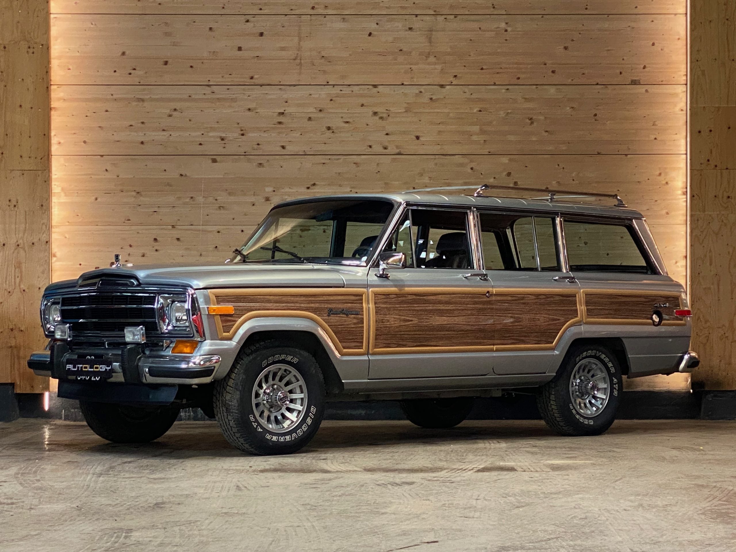 JEEP GRAND WAGONEER “FINAL EDITION”