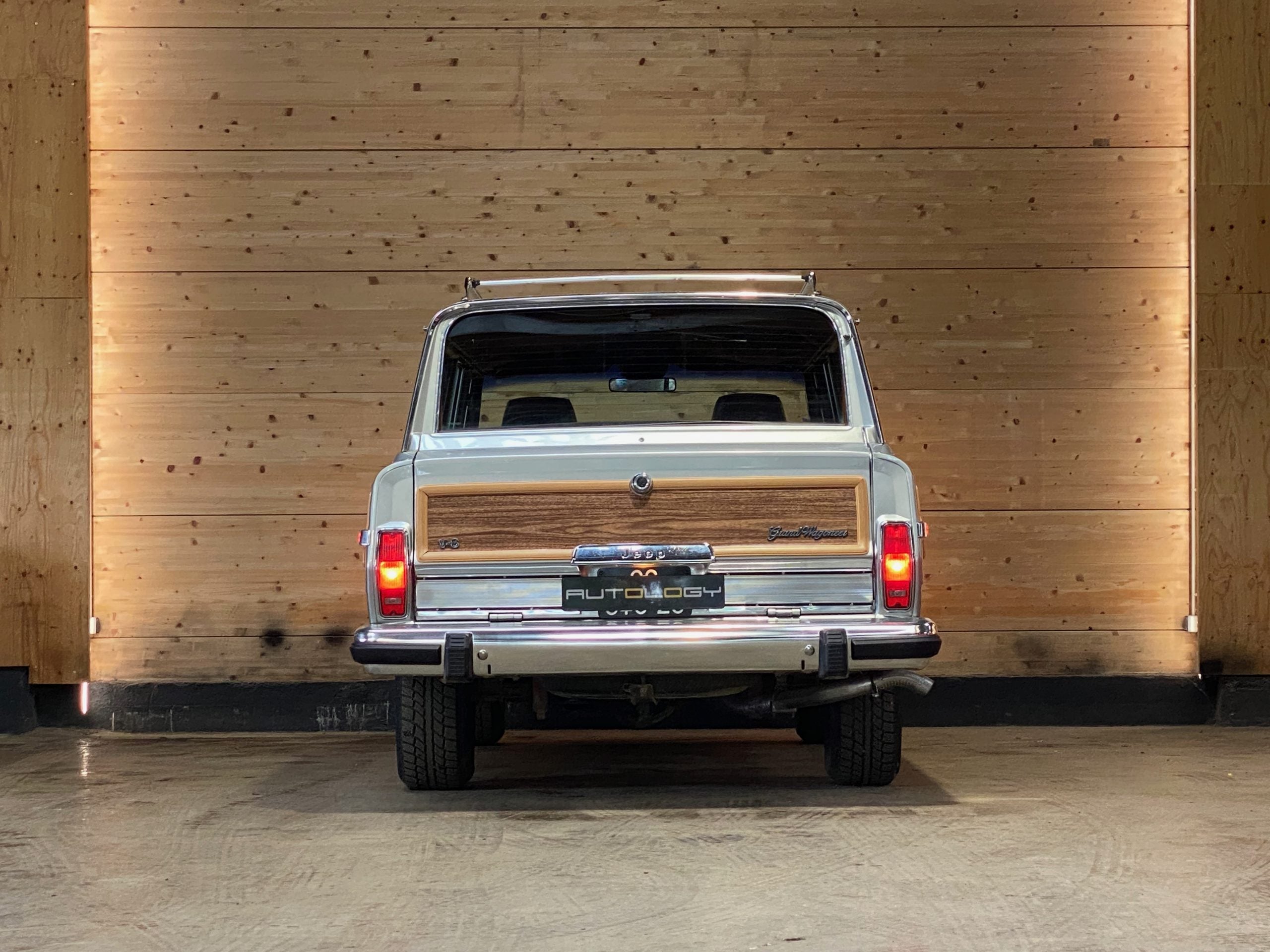 JEEP GRAND WAGONEER “FINAL EDITION”