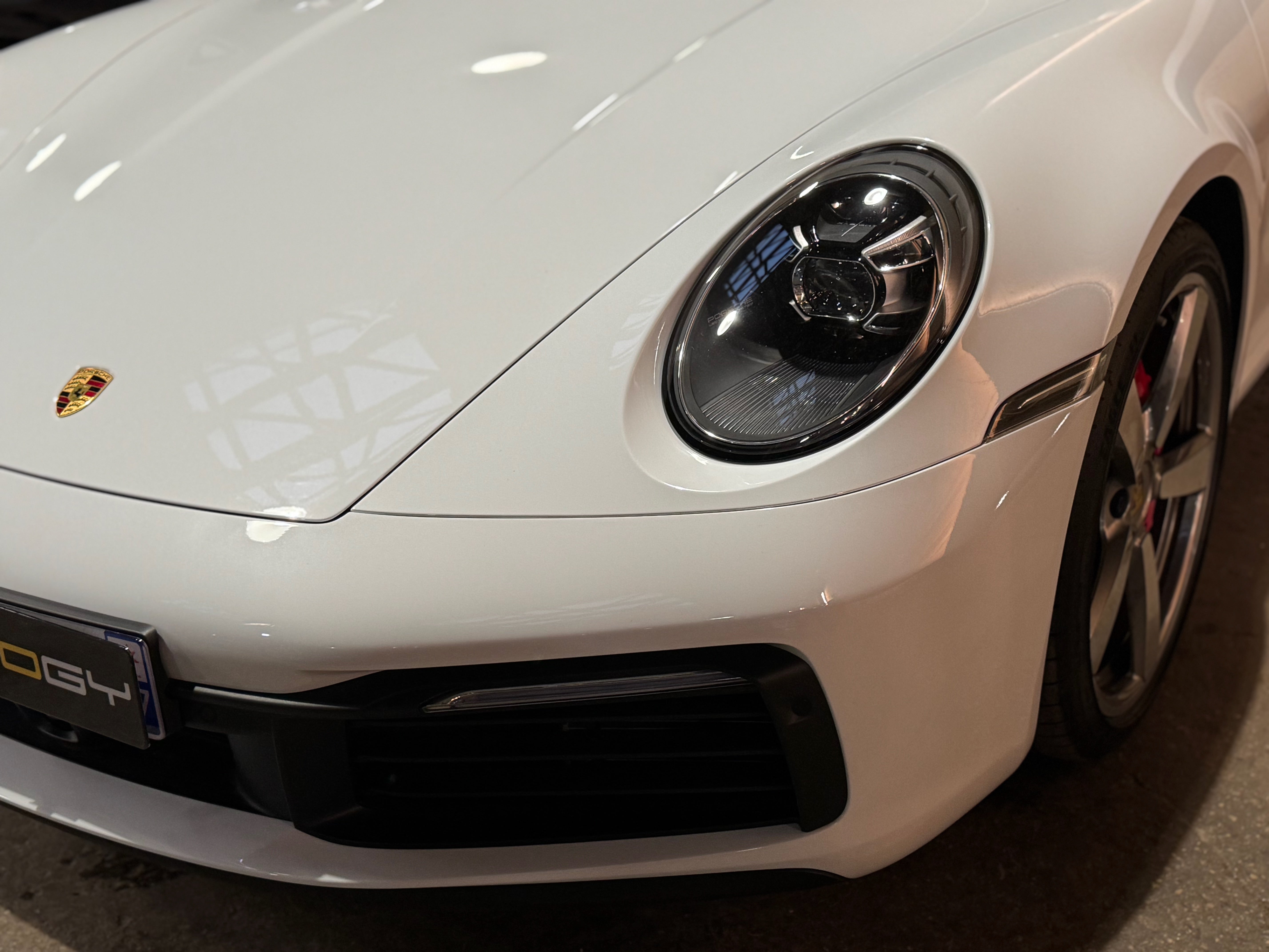 Porsche 992 Carrera 4S Cabriolet