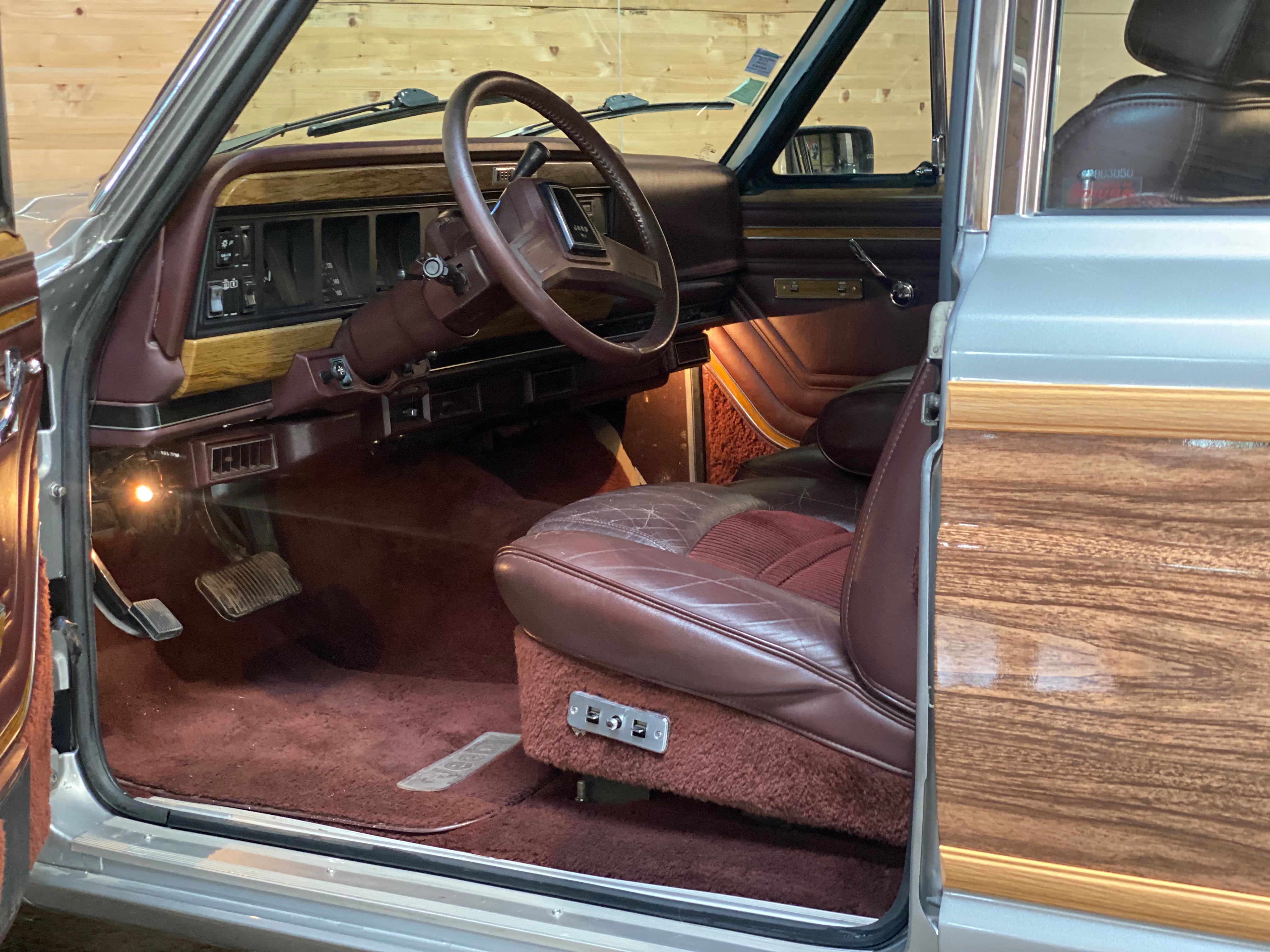 JEEP GRAND WAGONEER “FINAL EDITION”