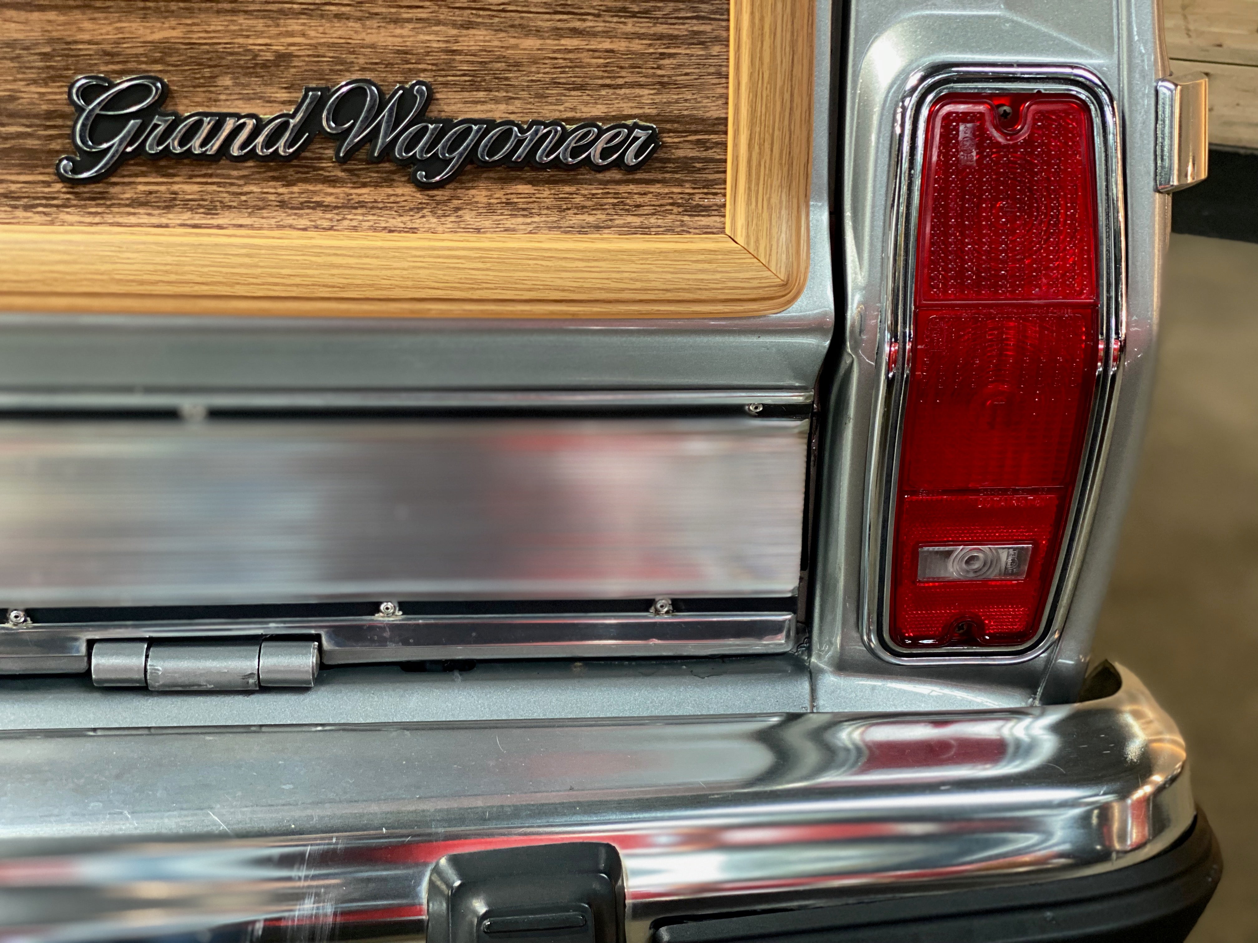JEEP GRAND WAGONEER “FINAL EDITION”
