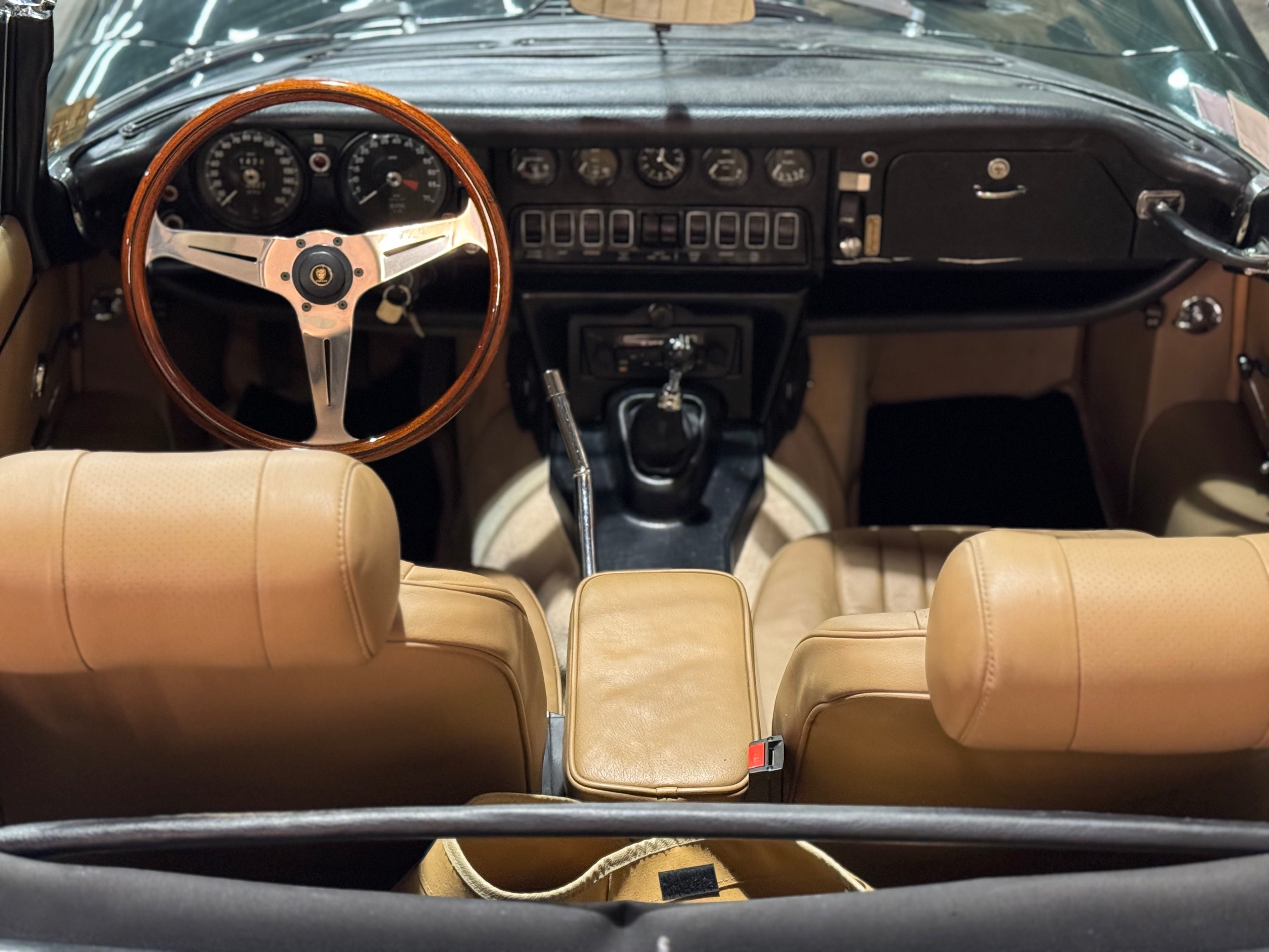 Jaguar Type E V12 Roadster BVM
