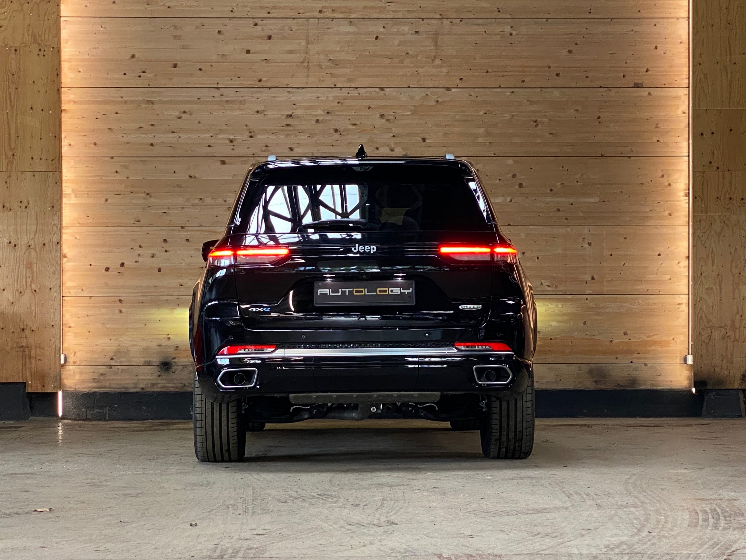 Jeep Grand Cherokee 4xe Exclusive Launch Edition