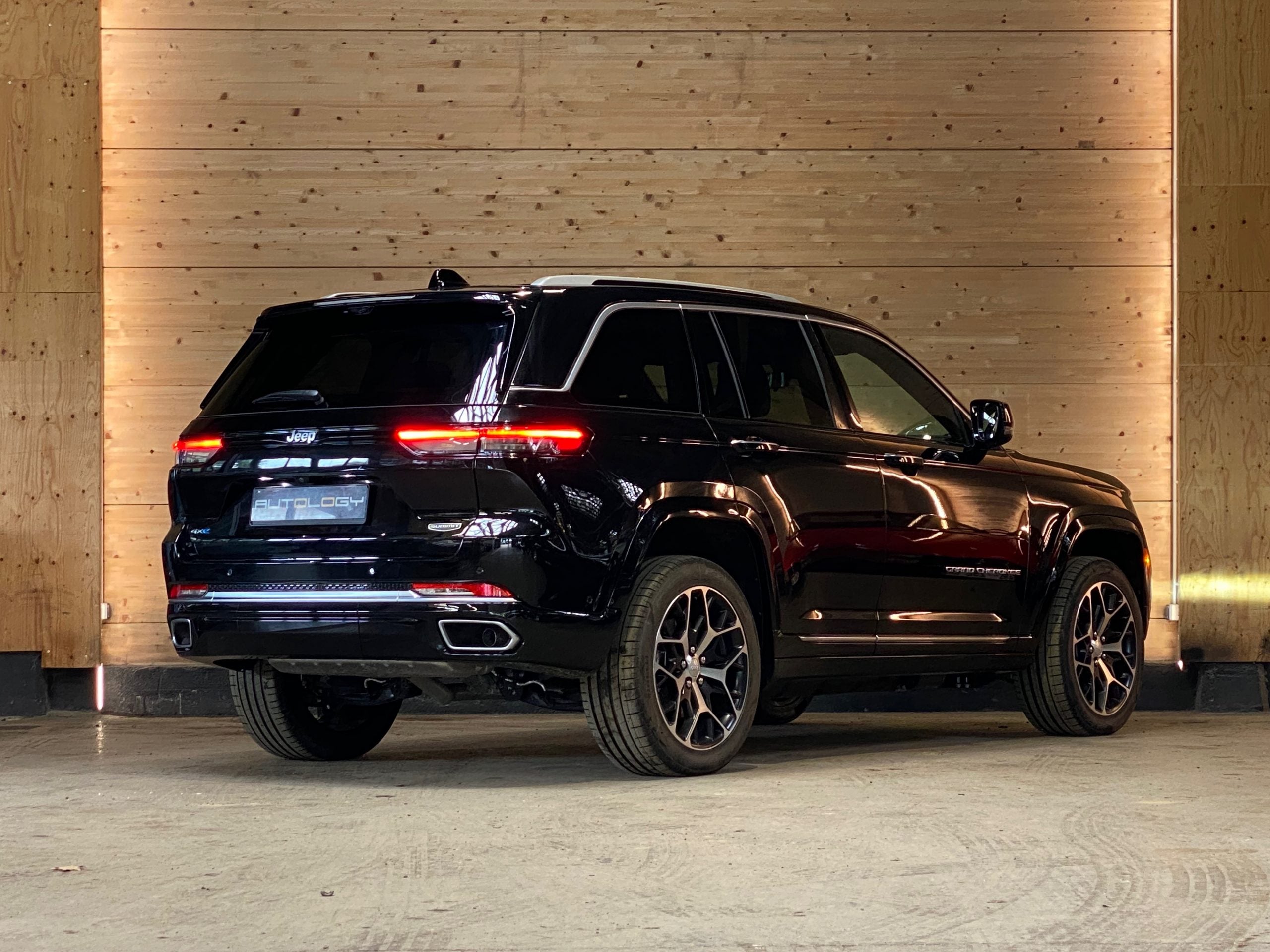 Jeep Grand Cherokee 4xe Exclusive Launch Edition
