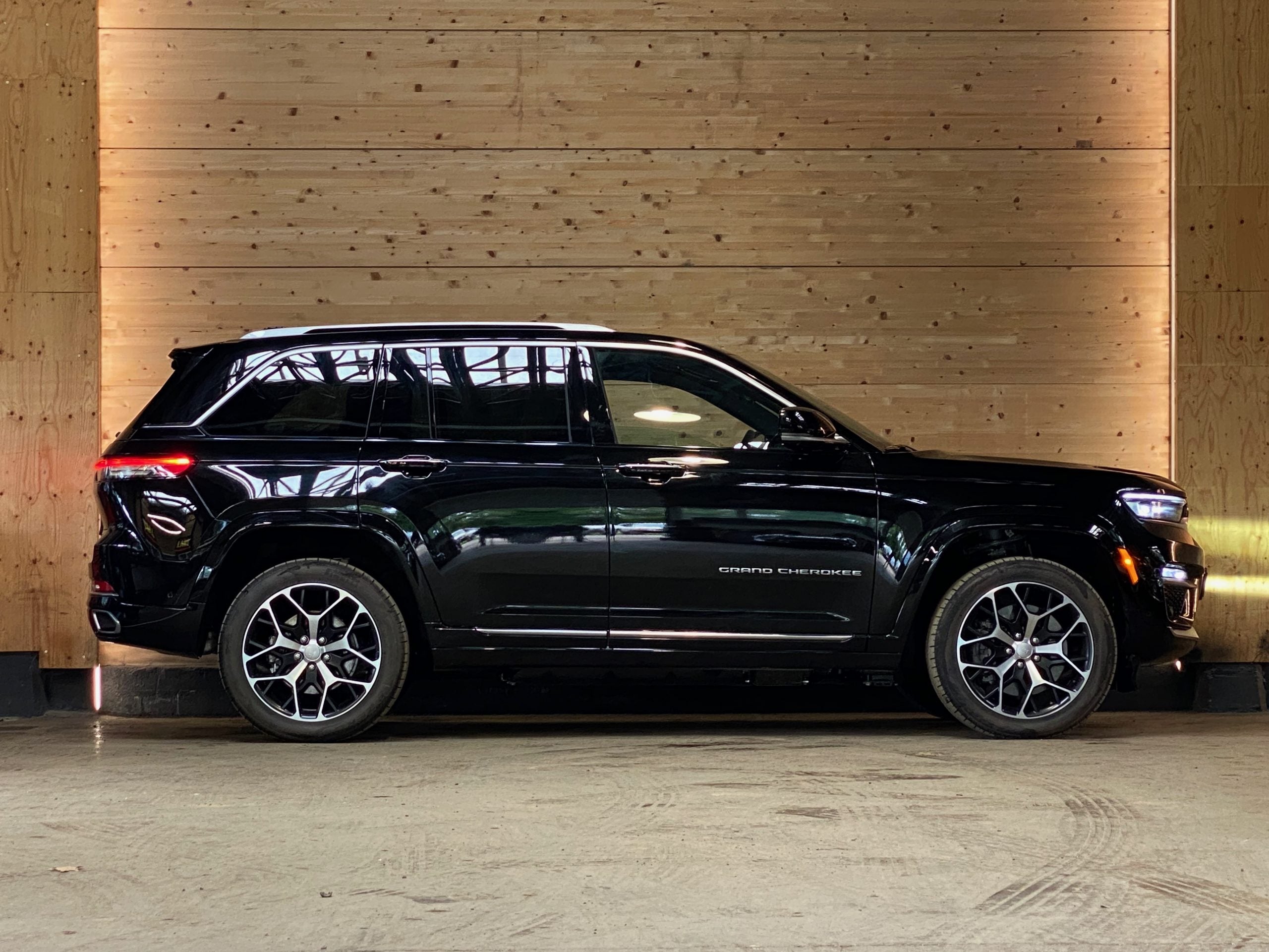 Jeep Grand Cherokee 4xe Exclusive Launch Edition