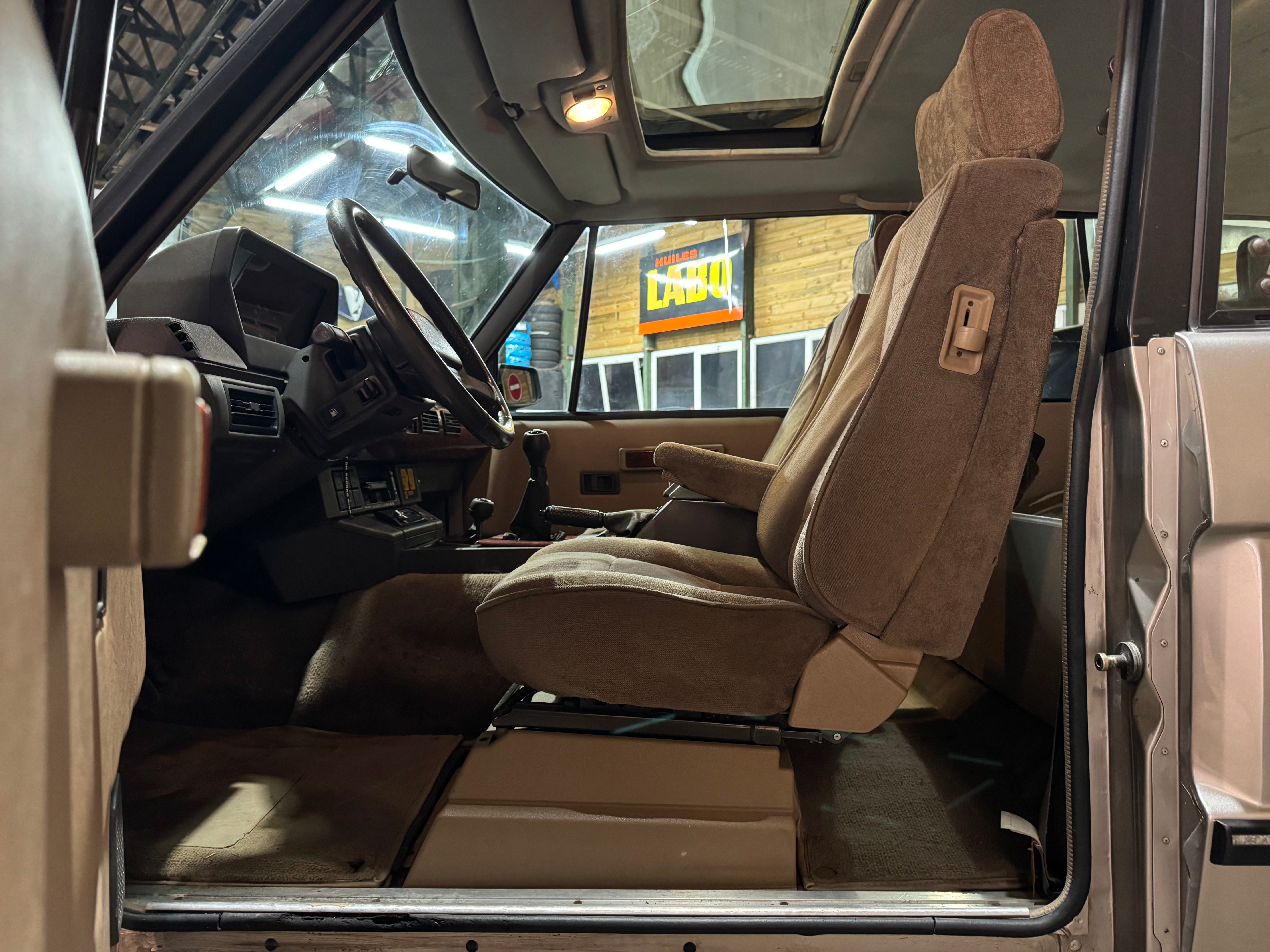 Land Rover Range Rover Classic Silver Spring 2.5 TD 3 portes