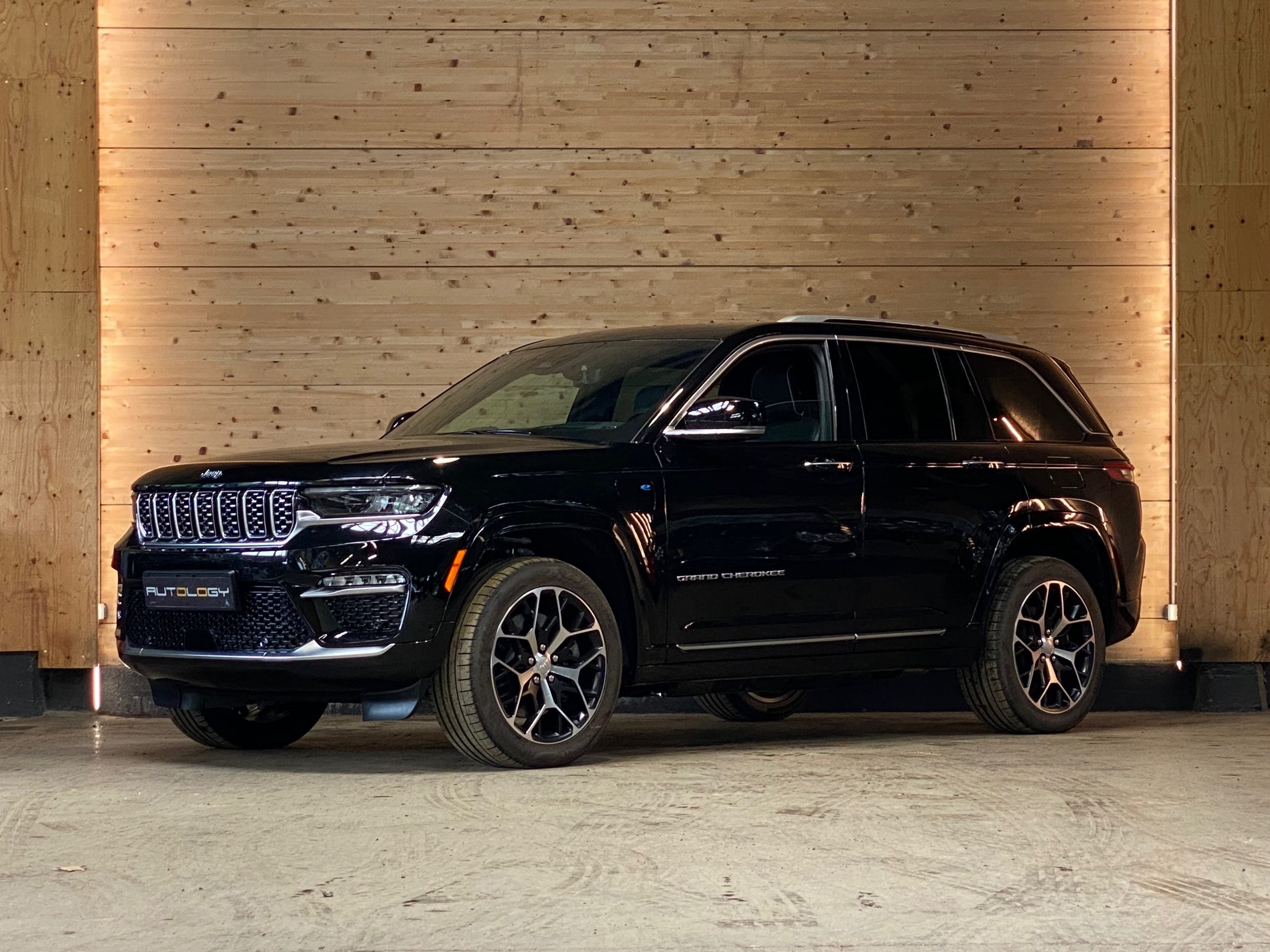 Jeep Grand Cherokee 4xe Exclusive Launch Edition