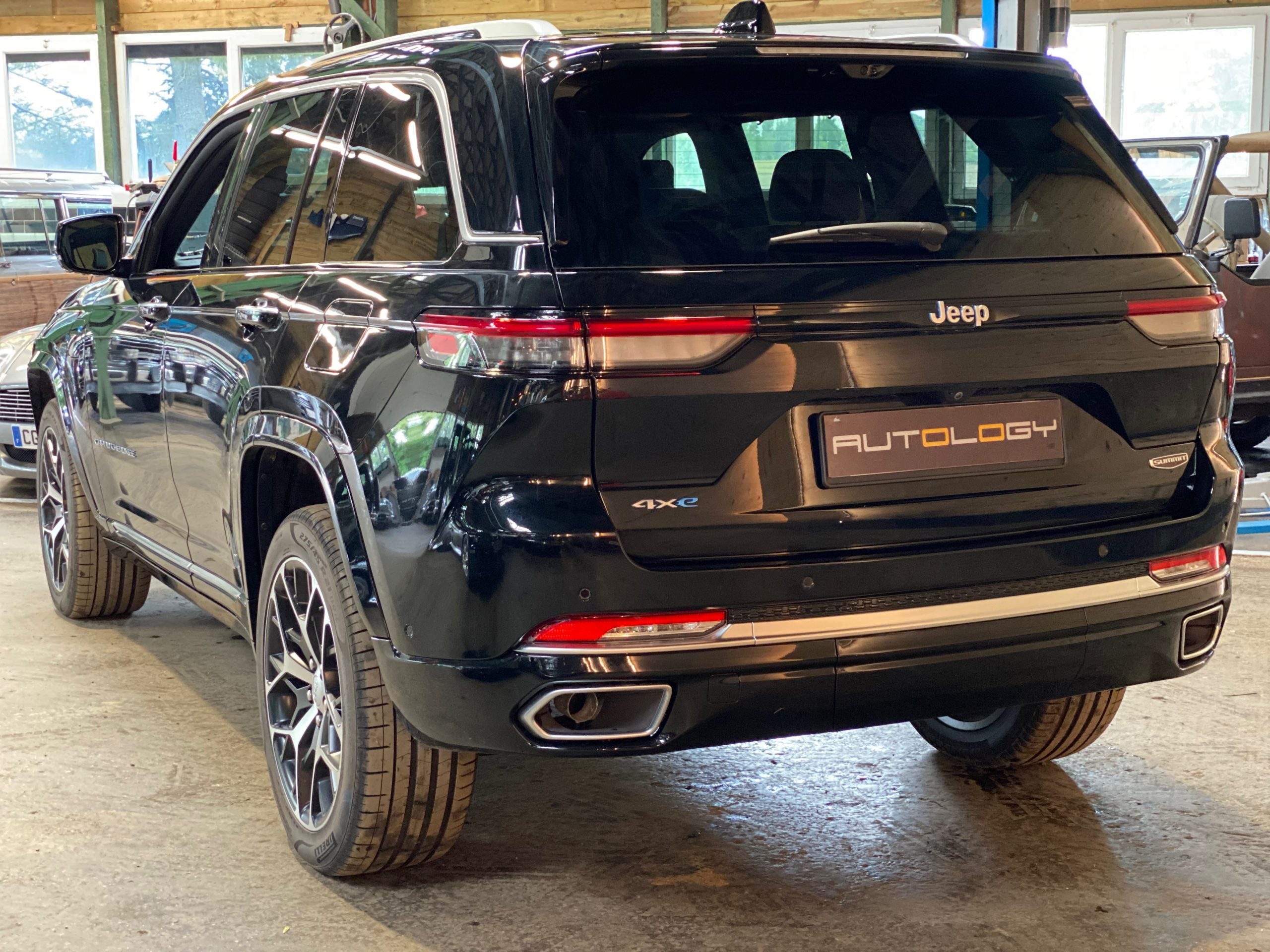 Jeep Grand Cherokee 4xe Exclusive Launch Edition