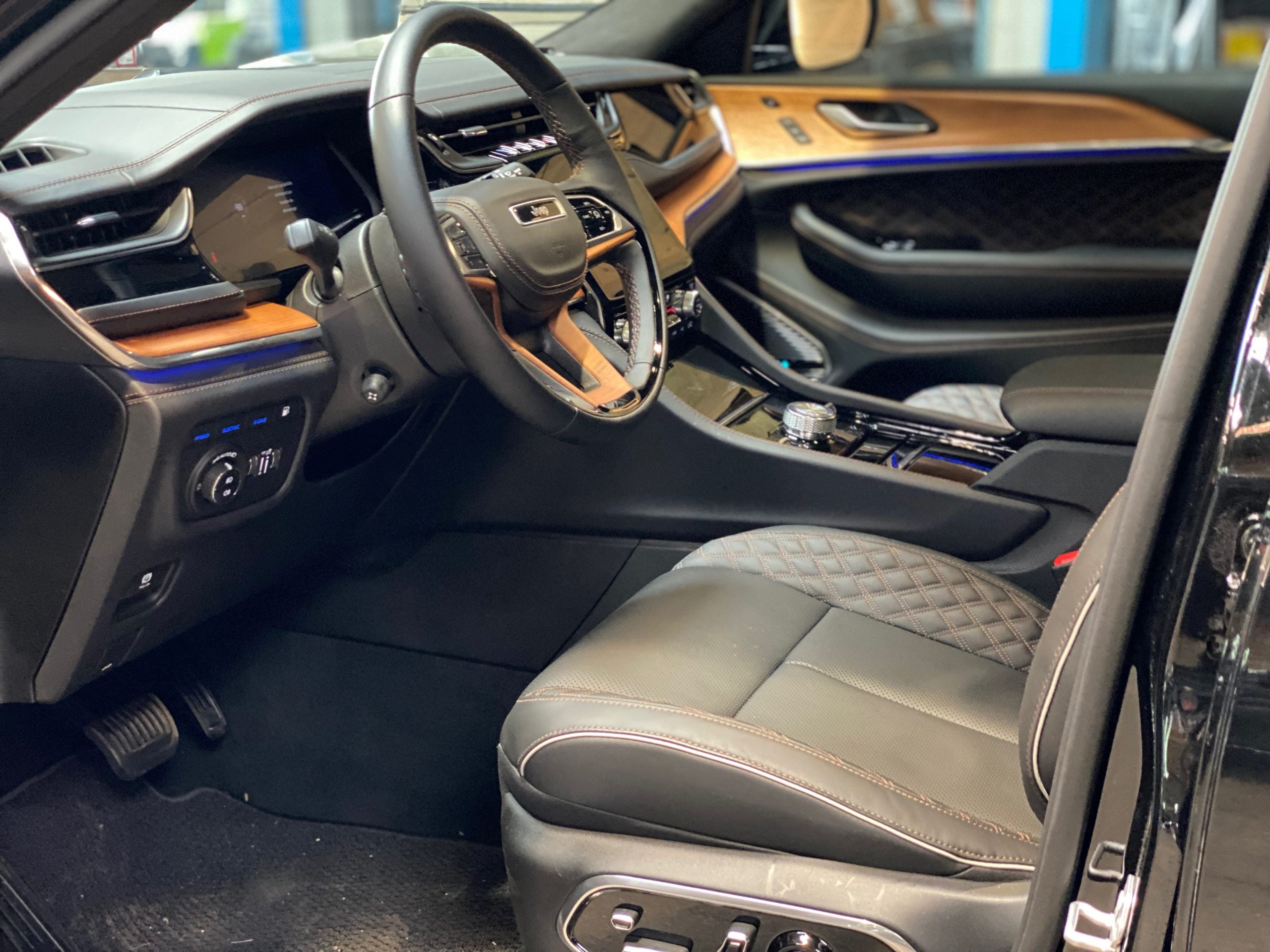 Jeep Grand Cherokee 4xe Exclusive Launch Edition