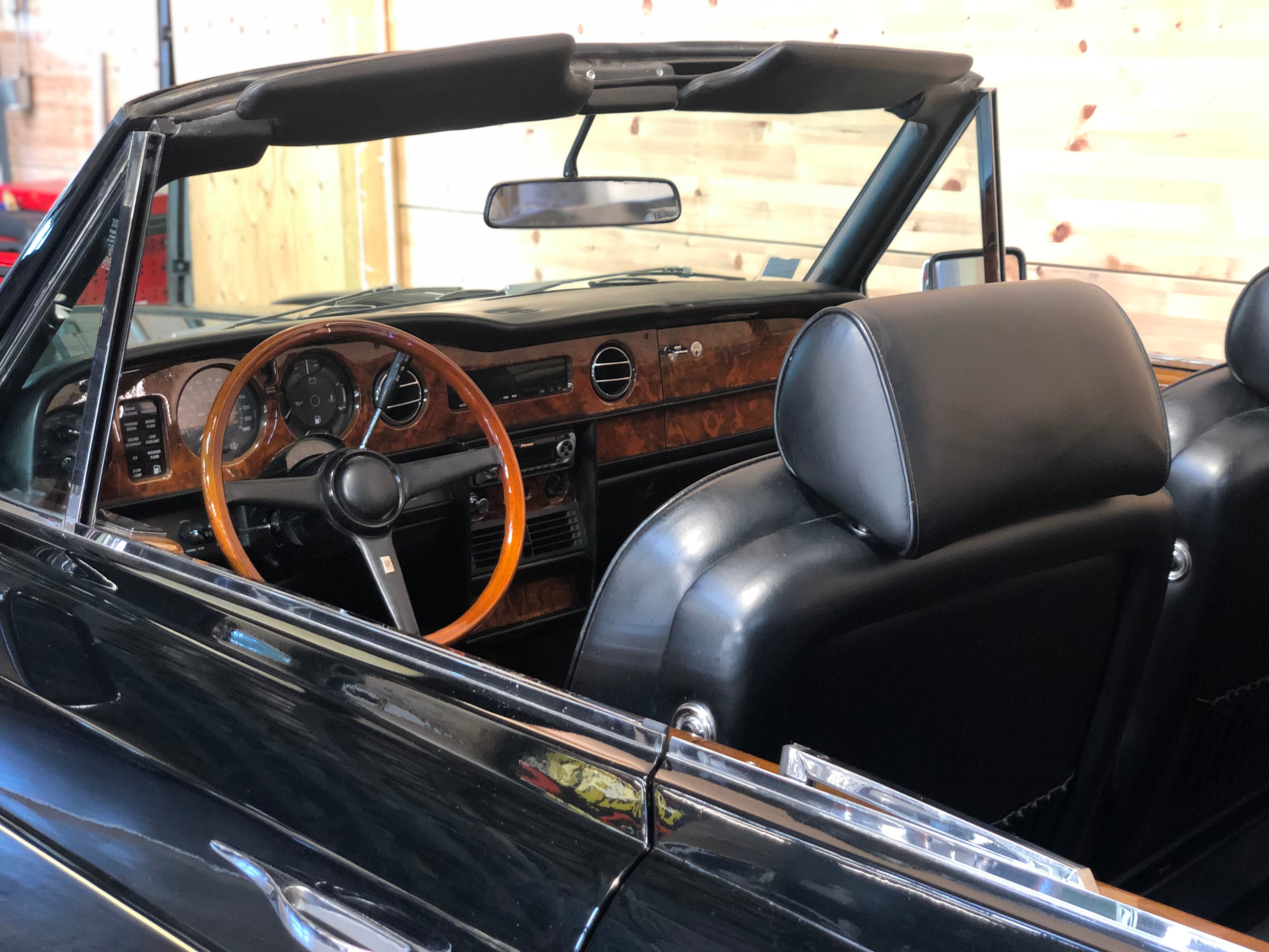 Rolls Royce Corniche